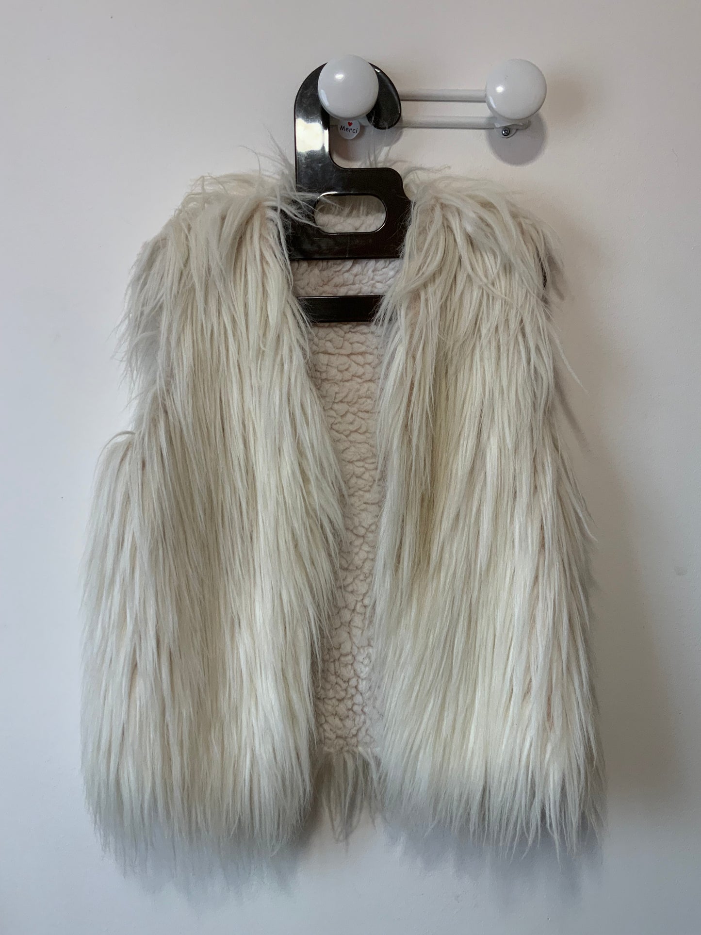Sublime gilet sans manche à longue fourrure synthétique Vintage 1970/80 France