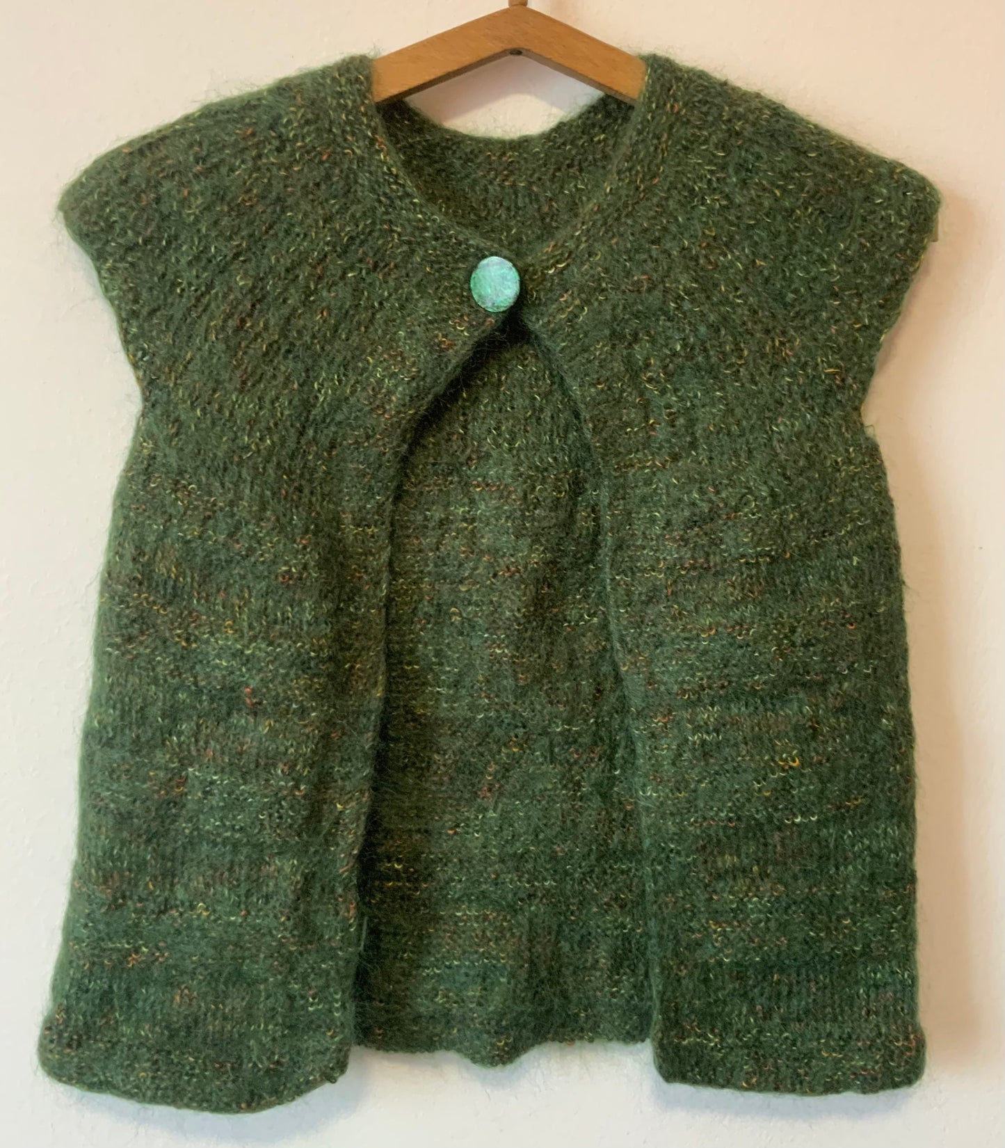 Gilet court sans manche tricoté Main en Laine avec Mohair - Vintage