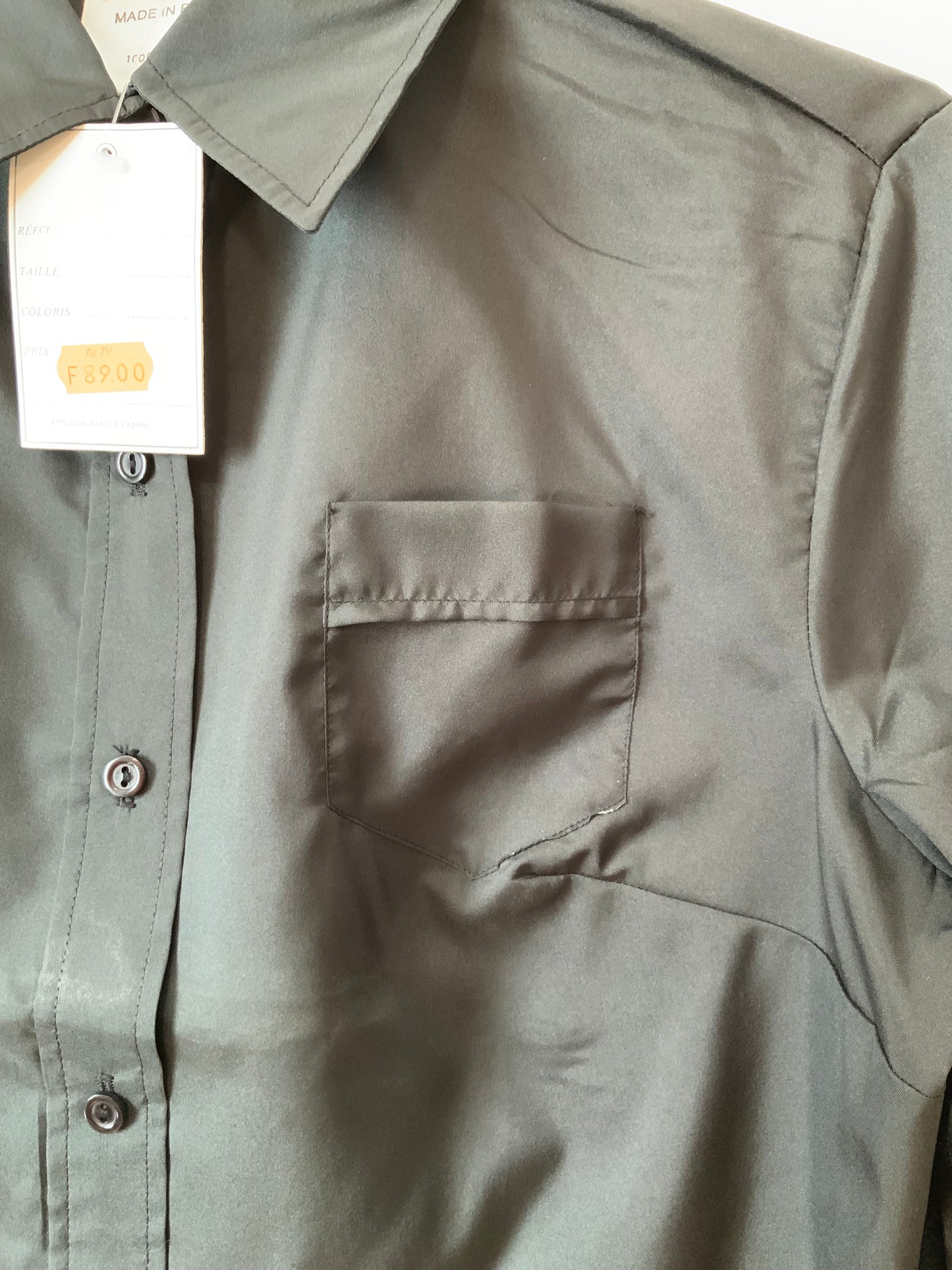 Chemise soyeuse noire avec col pelle à tartes Vintage Neuve 1980 France