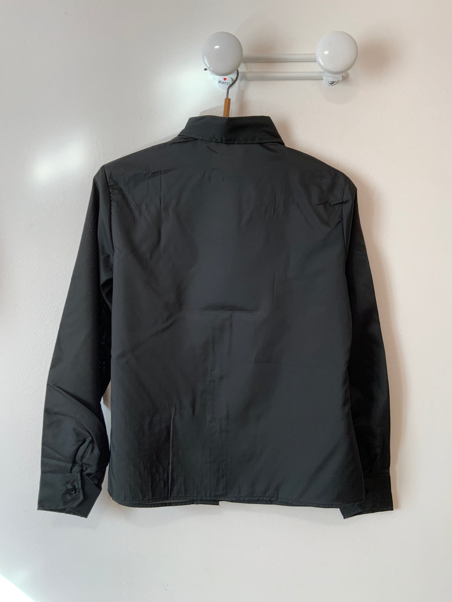 Chemise soyeuse noire avec col pelle à tartes Vintage Neuve 1980 France