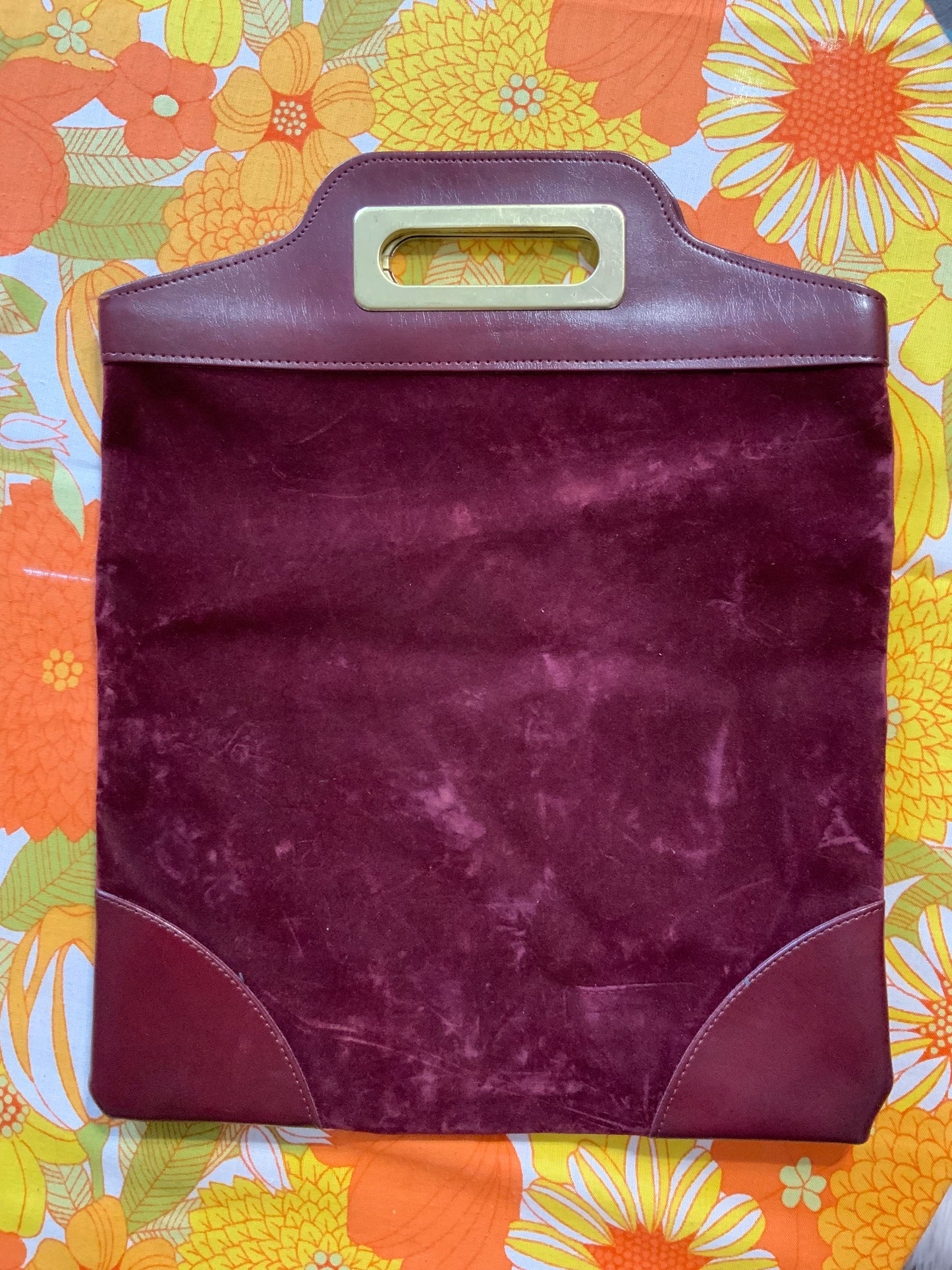 Sac cabas En velours et métal doré Beauté Vintage 1970