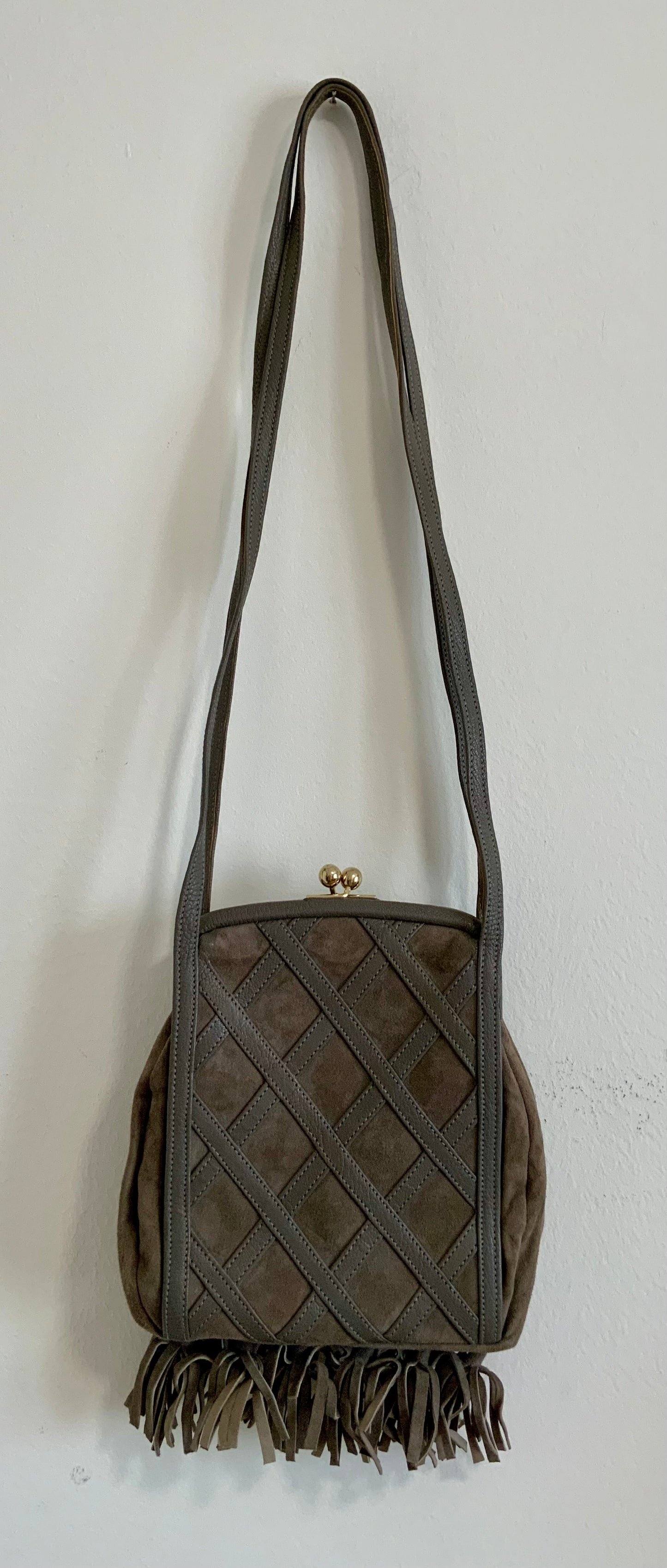 Sac à main Forme porte Monnaie Daim et Cuir Gris Vintage Franges
