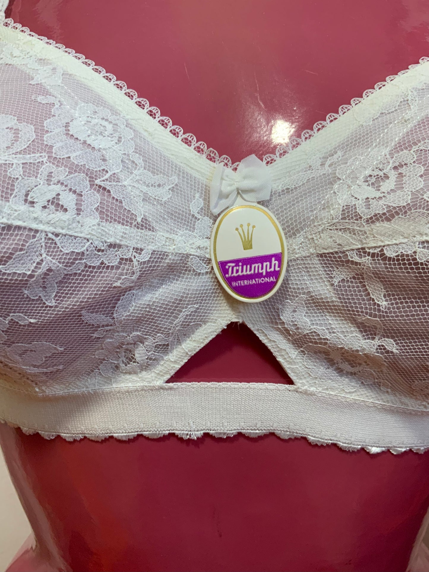 Soutien gorge Triumph Deadstock Vintage Dentelle 1970 Germany Luxe