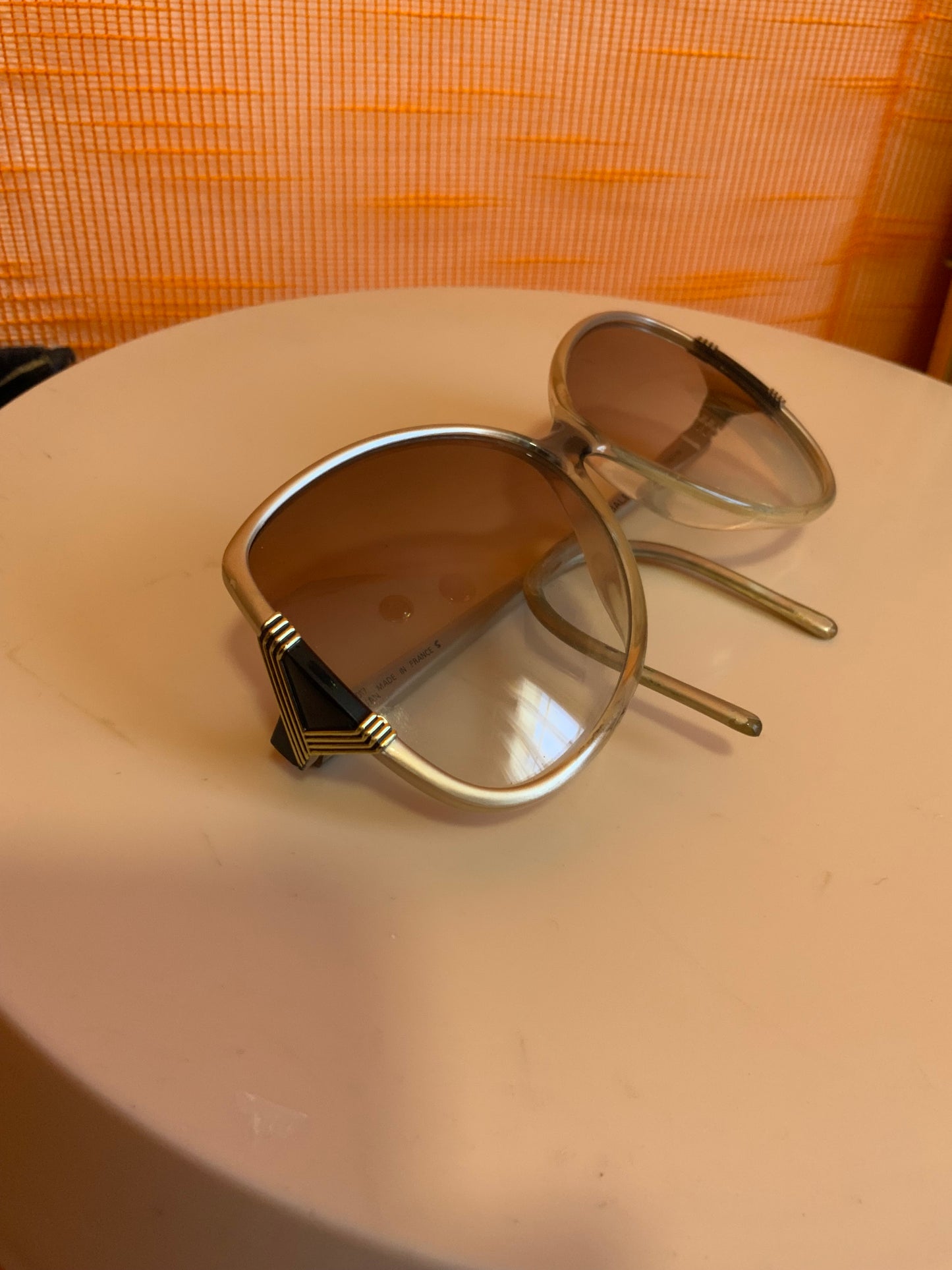 Paire de lunettes Solaires Vintage Balenciaga Paris