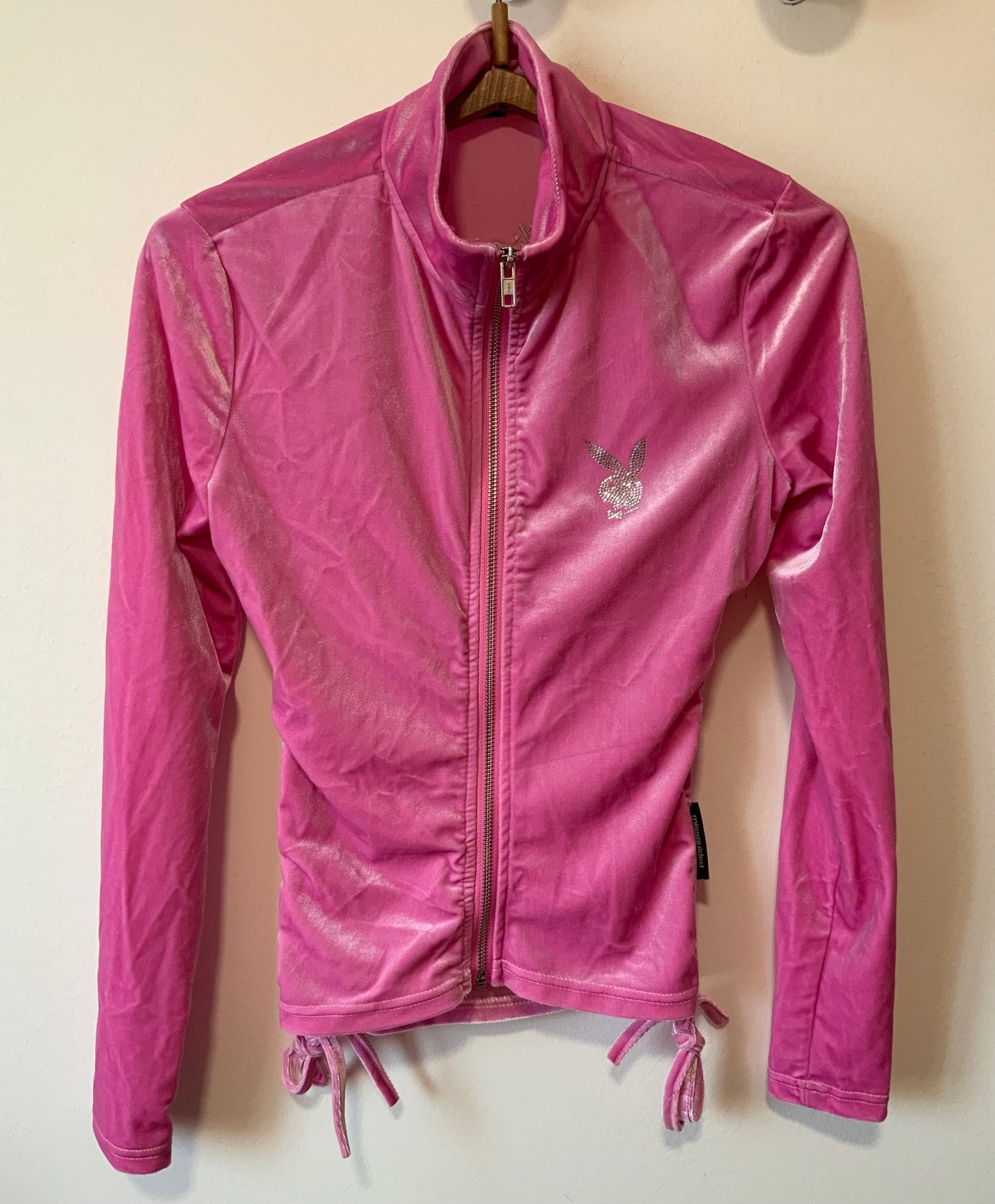 Gilet Velours Rose Playboy Miss guided Façon Vintage Playboy