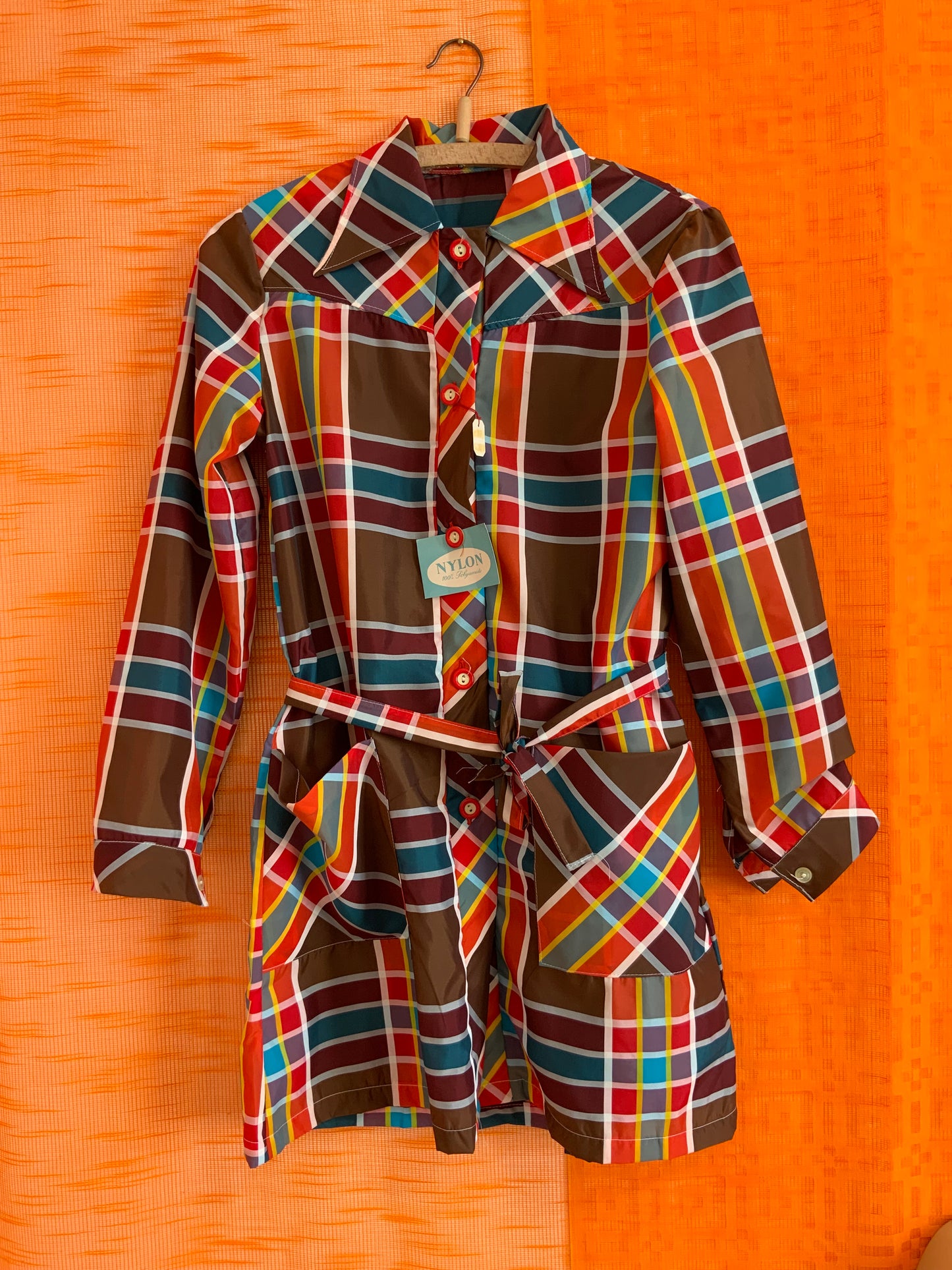 Superbe blouse nylon avec ceinture À carreau Neuve Vintage 1970