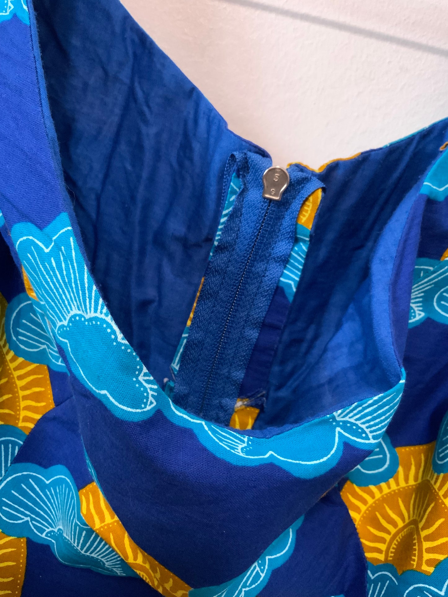 Haut Débardeur forme bustier avec Zip devant Wax Création