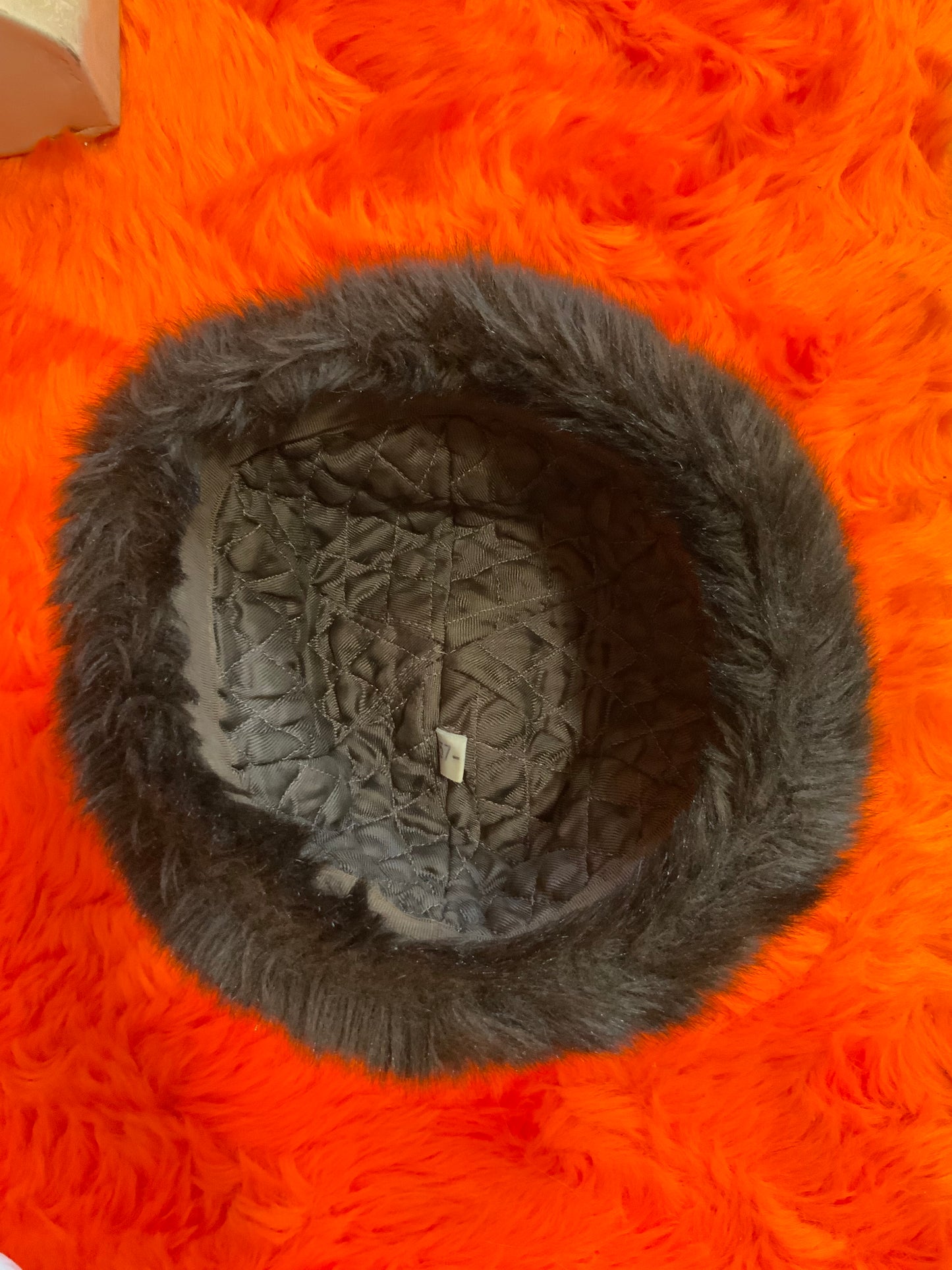 Toque Vintage 1970 Daim et fausse fourrure Stylée