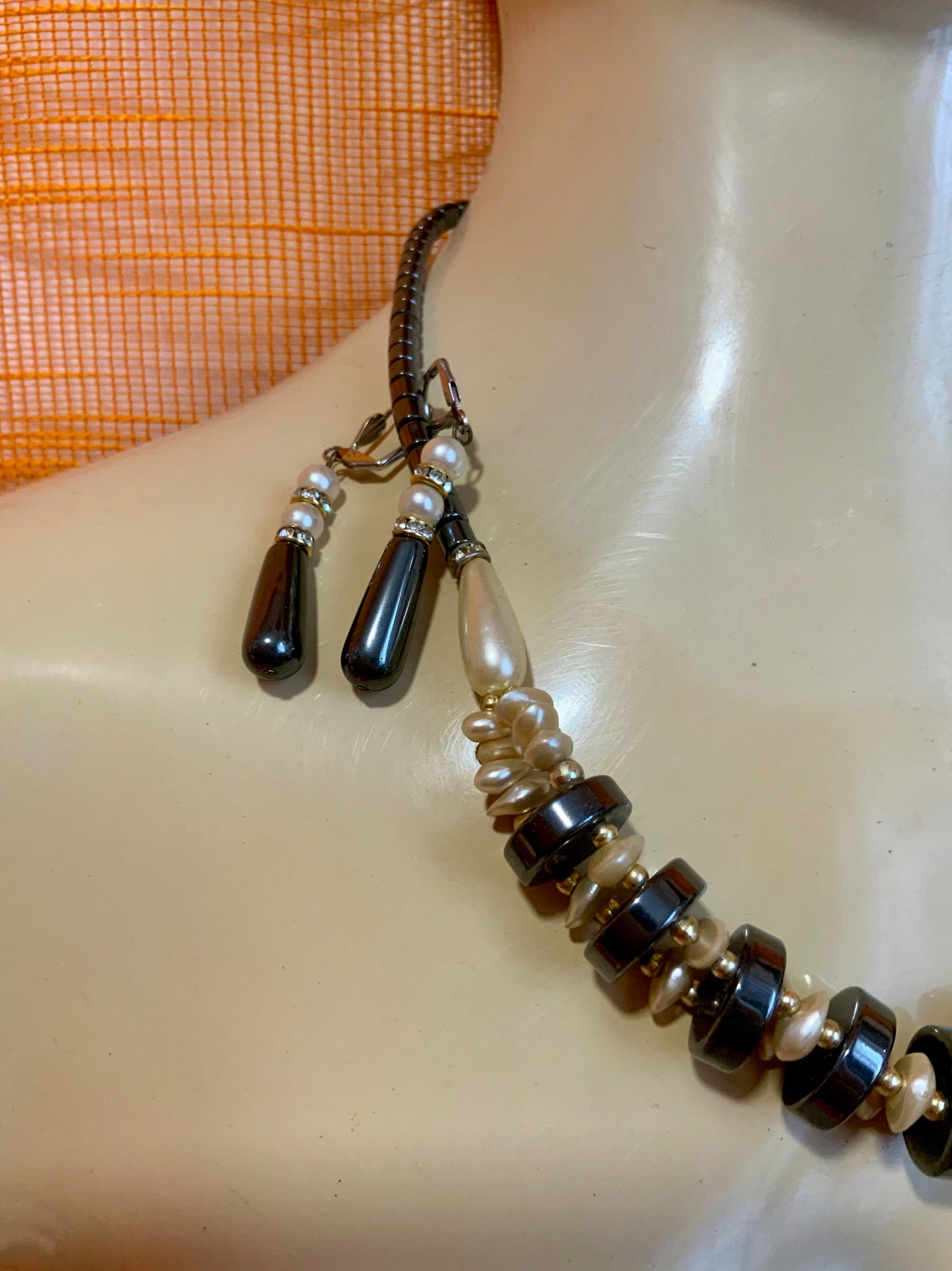 Ensemble de Bijoux Vintage fin 90’ Perles et Pierres d’Hematites