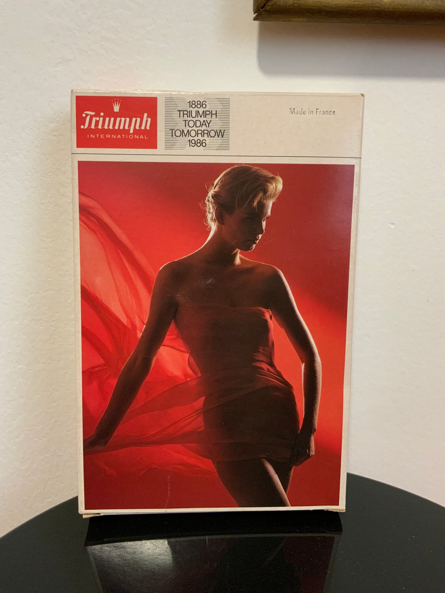 Soutien gorge Scarlet de Triumph neuf 1986 dans sa boîte Vintage