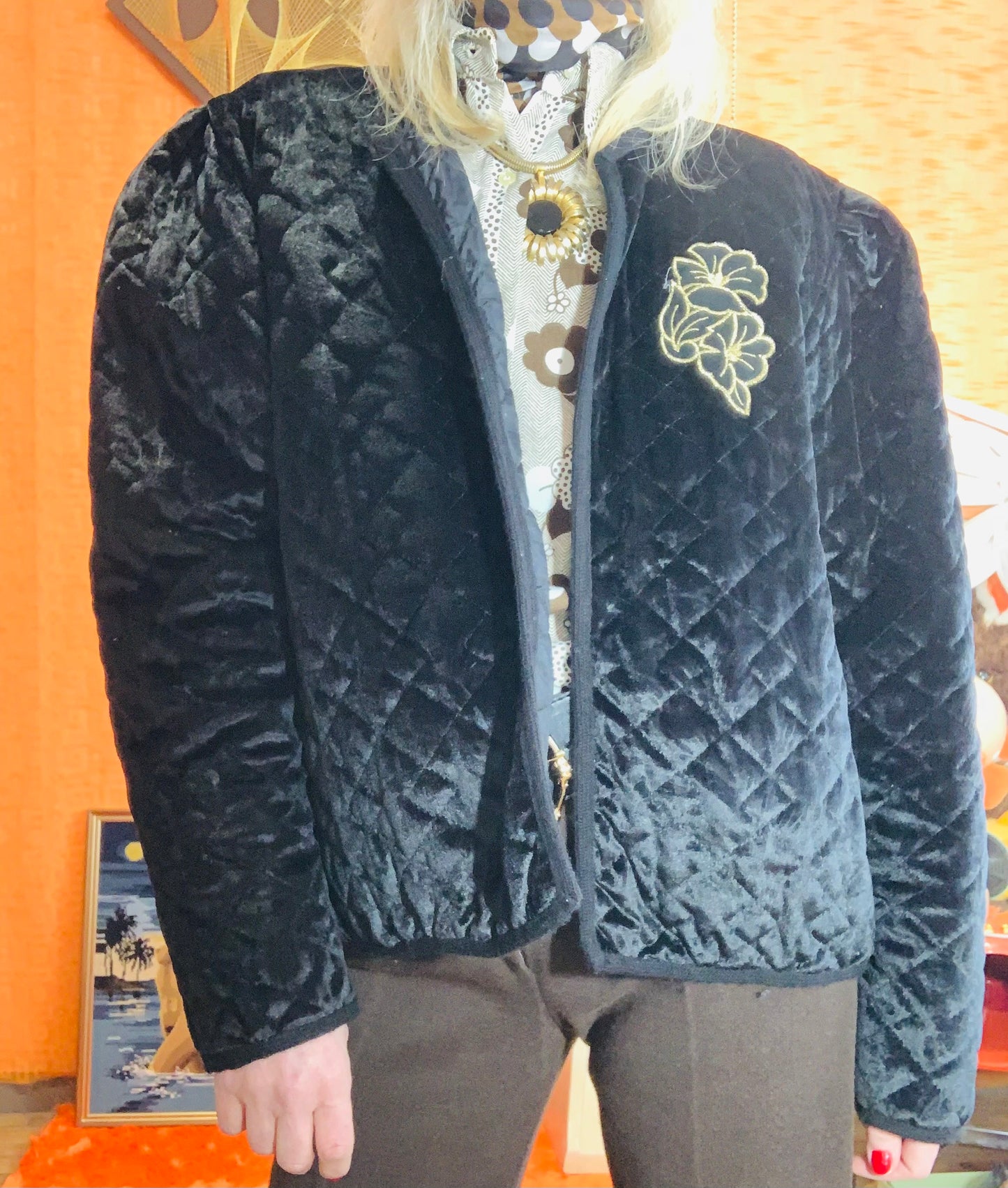 Veste Velours matelassé et Fleur Dorée Vintage Eighties