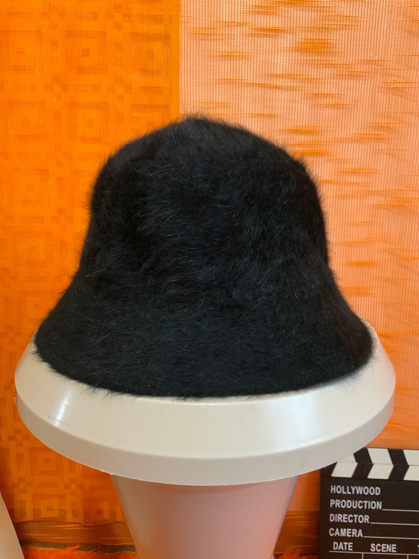 Chapeau cloche / Bob laine angora noire Vintage France