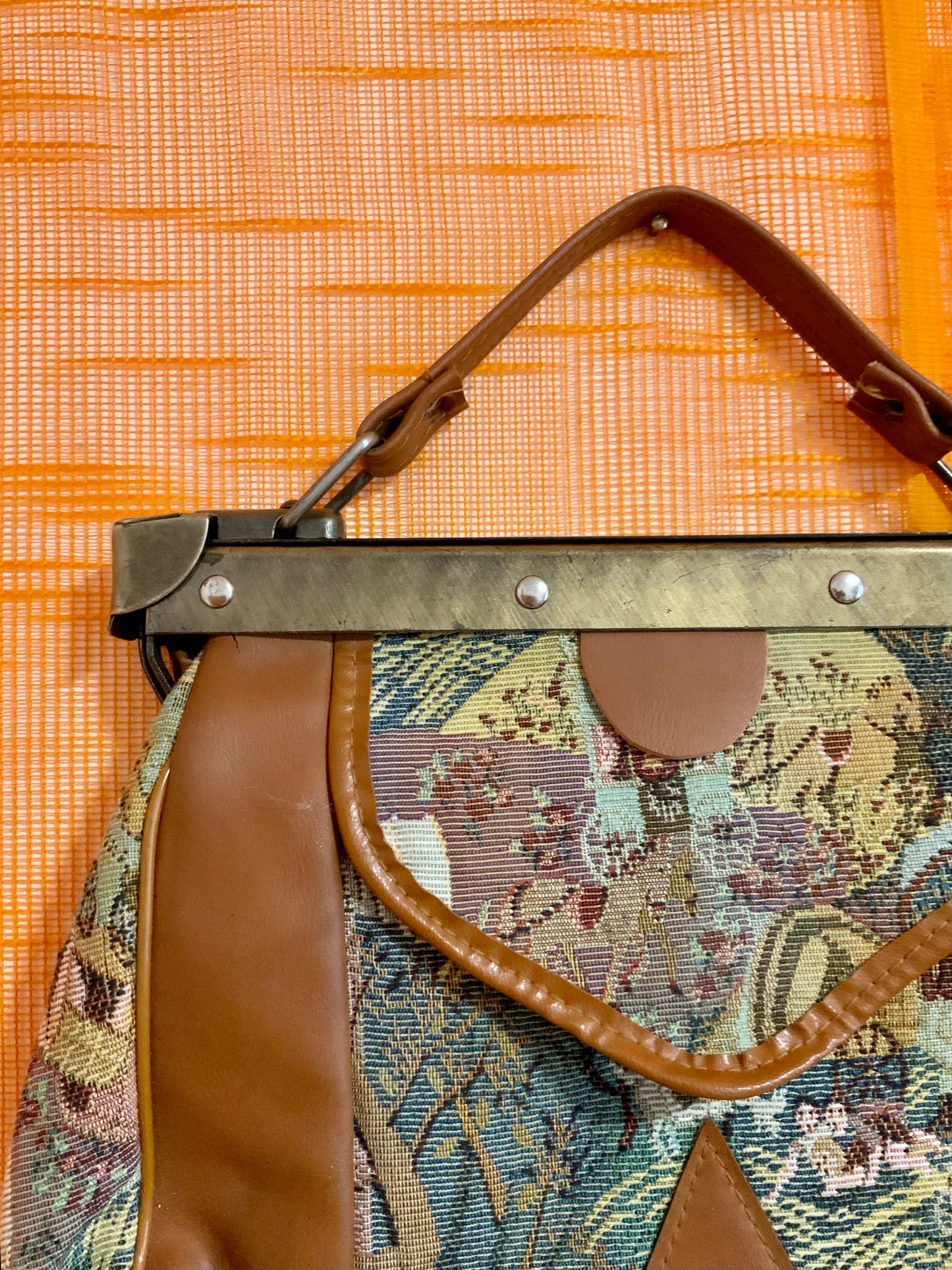 Sac à main motif tapisserie Ancien 1980