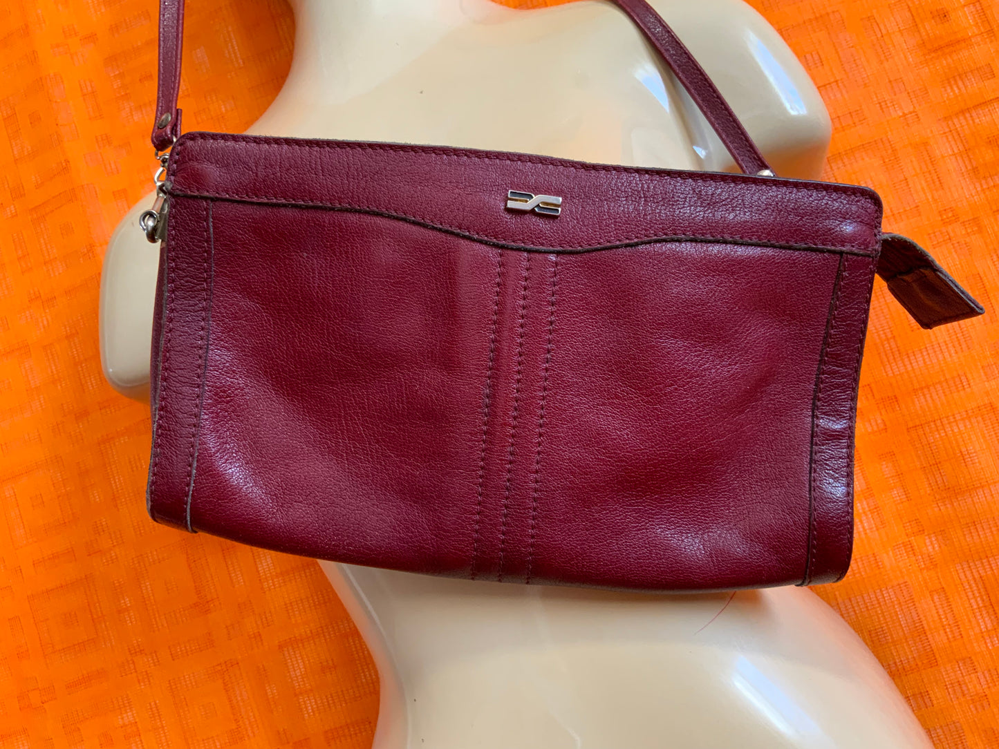 Sac à main stylé Cuir bordeaux Vintage 1970