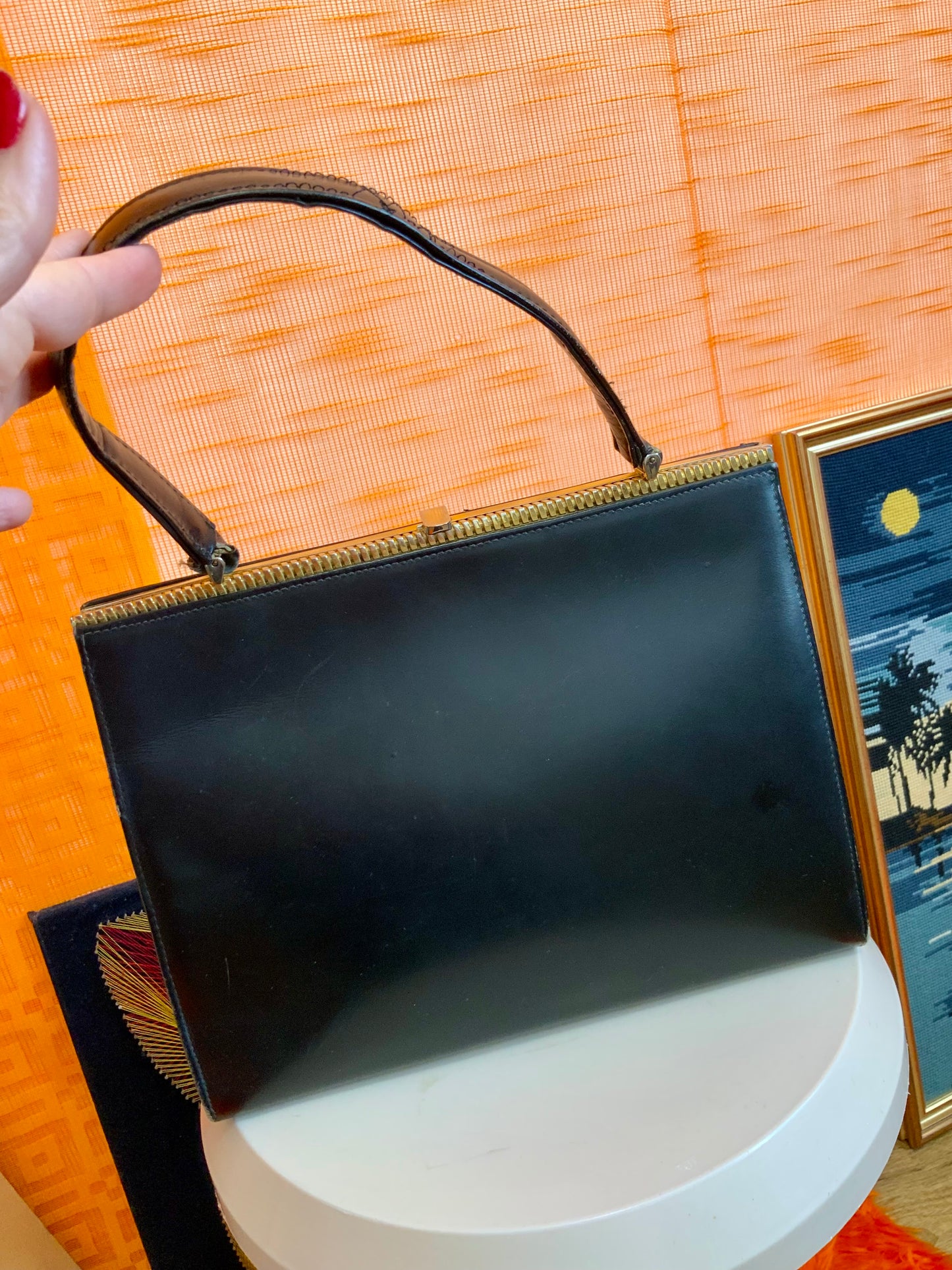 Superbe sac à main Cuit noir métal doré Vintage 1960