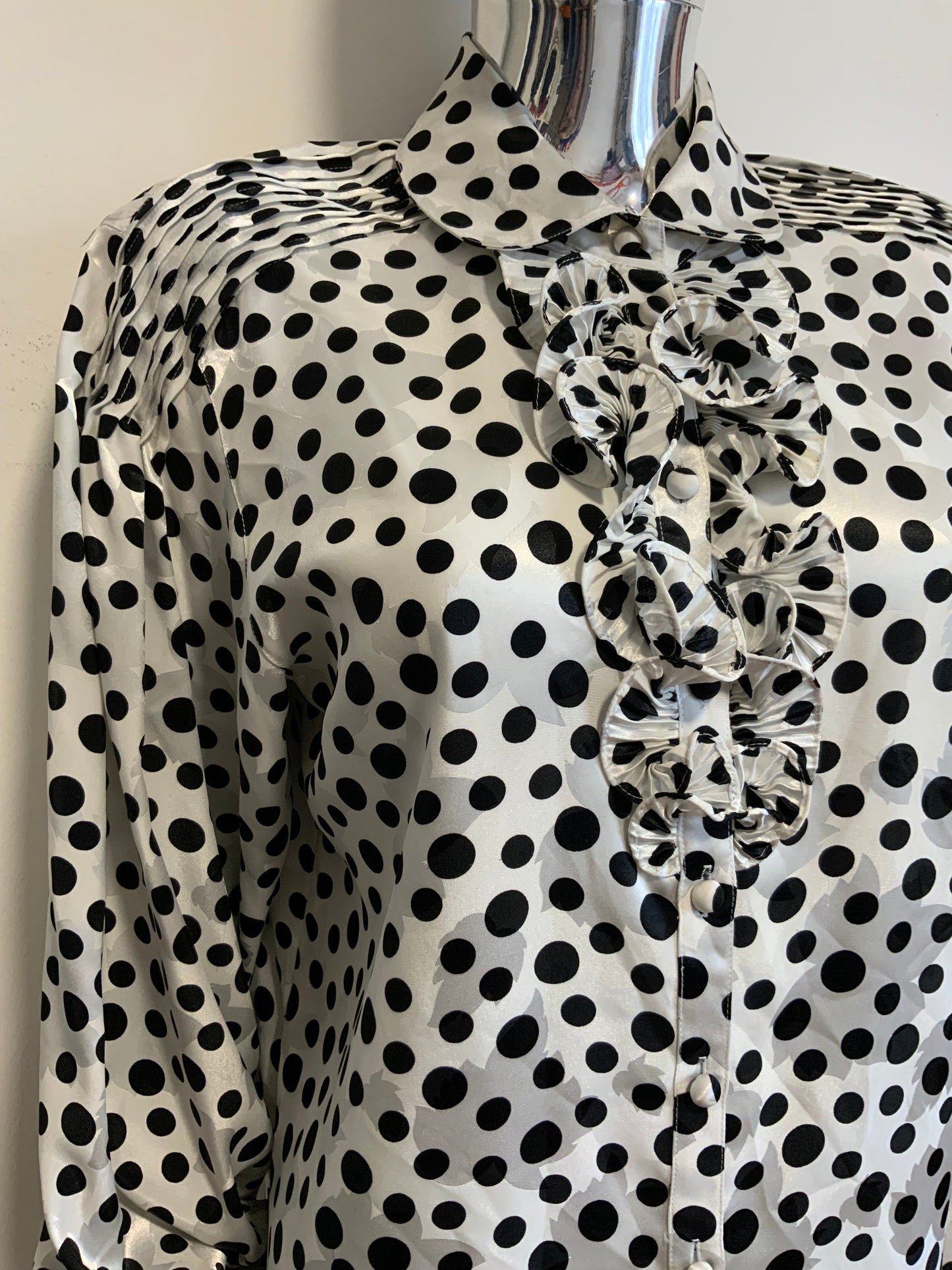 Chemisier Louis Feraud a petits pois Epaulettes Vintage