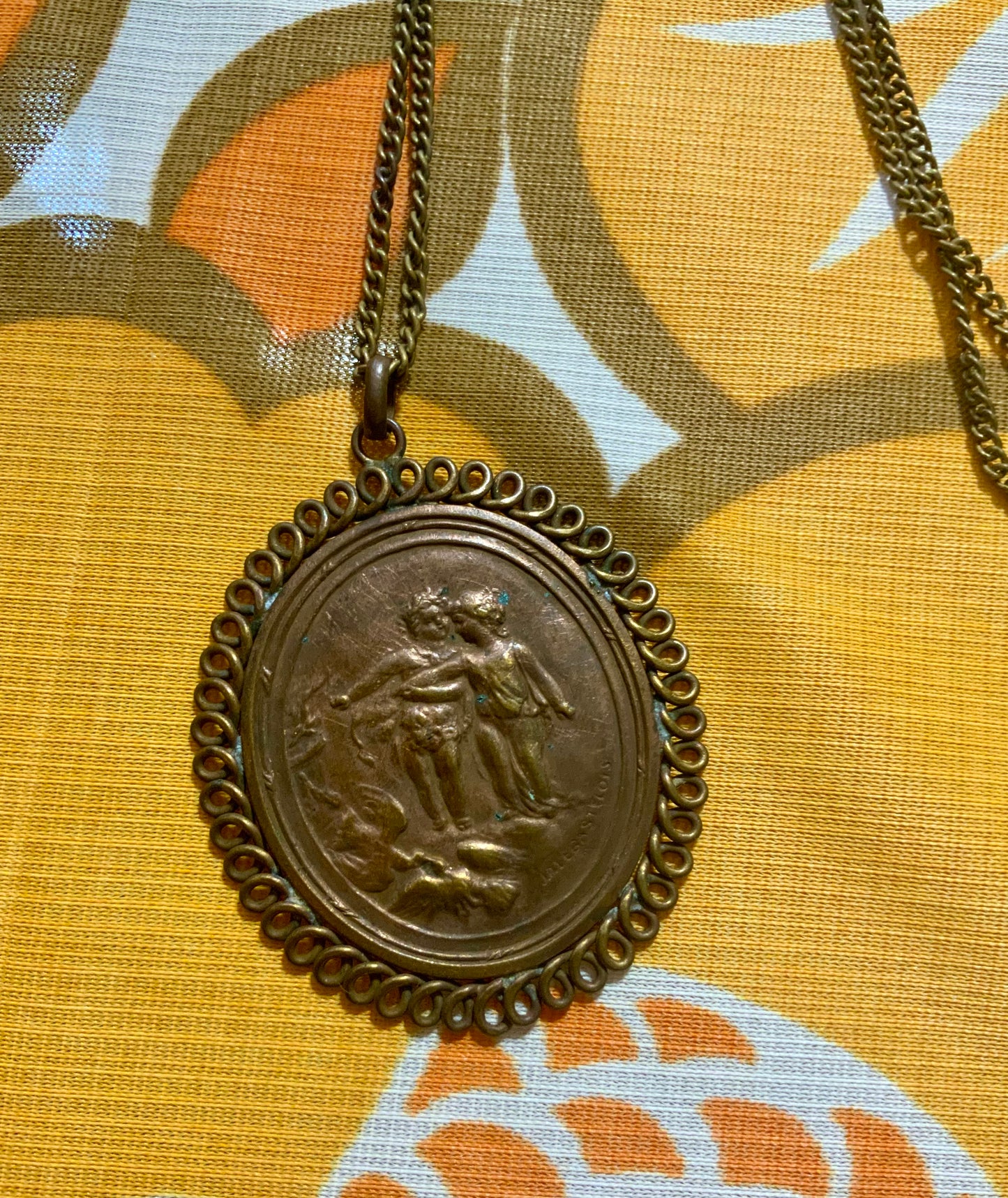 Médaillon Pendentif Laiton Legastelois JP Vintage Ancien début 1900