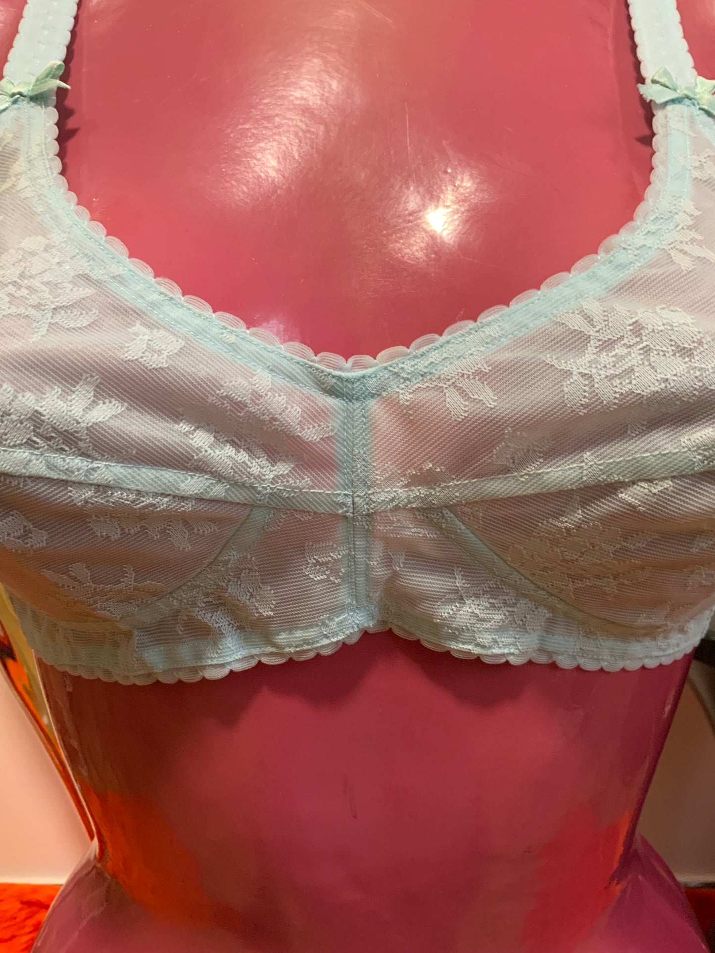 Soutien-gorge dentelle Fleurs Deadstock Marque Revel Vintage 1960/70
