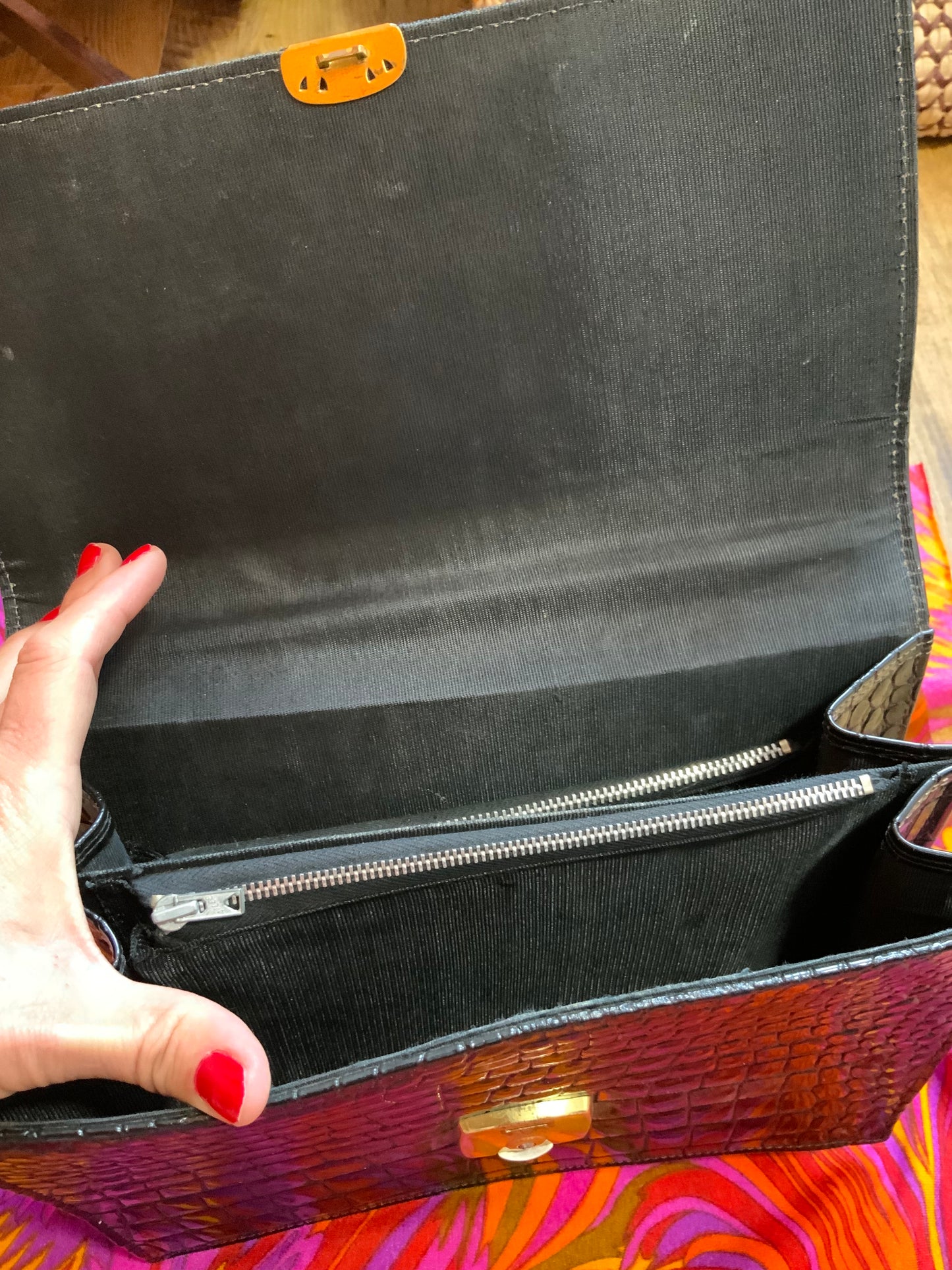 Superbe Sac à main Ancien Vintage Cuir vernis grains croco