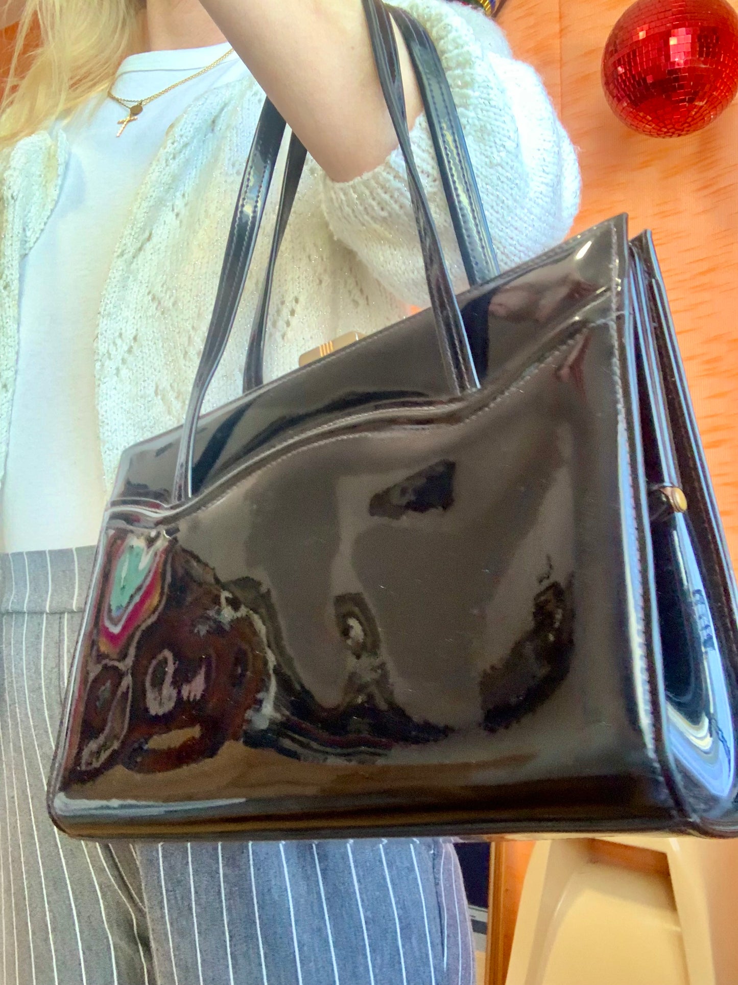 Grand sac à Main en Cuir Vernis noir Vintage Ancien 1950/60