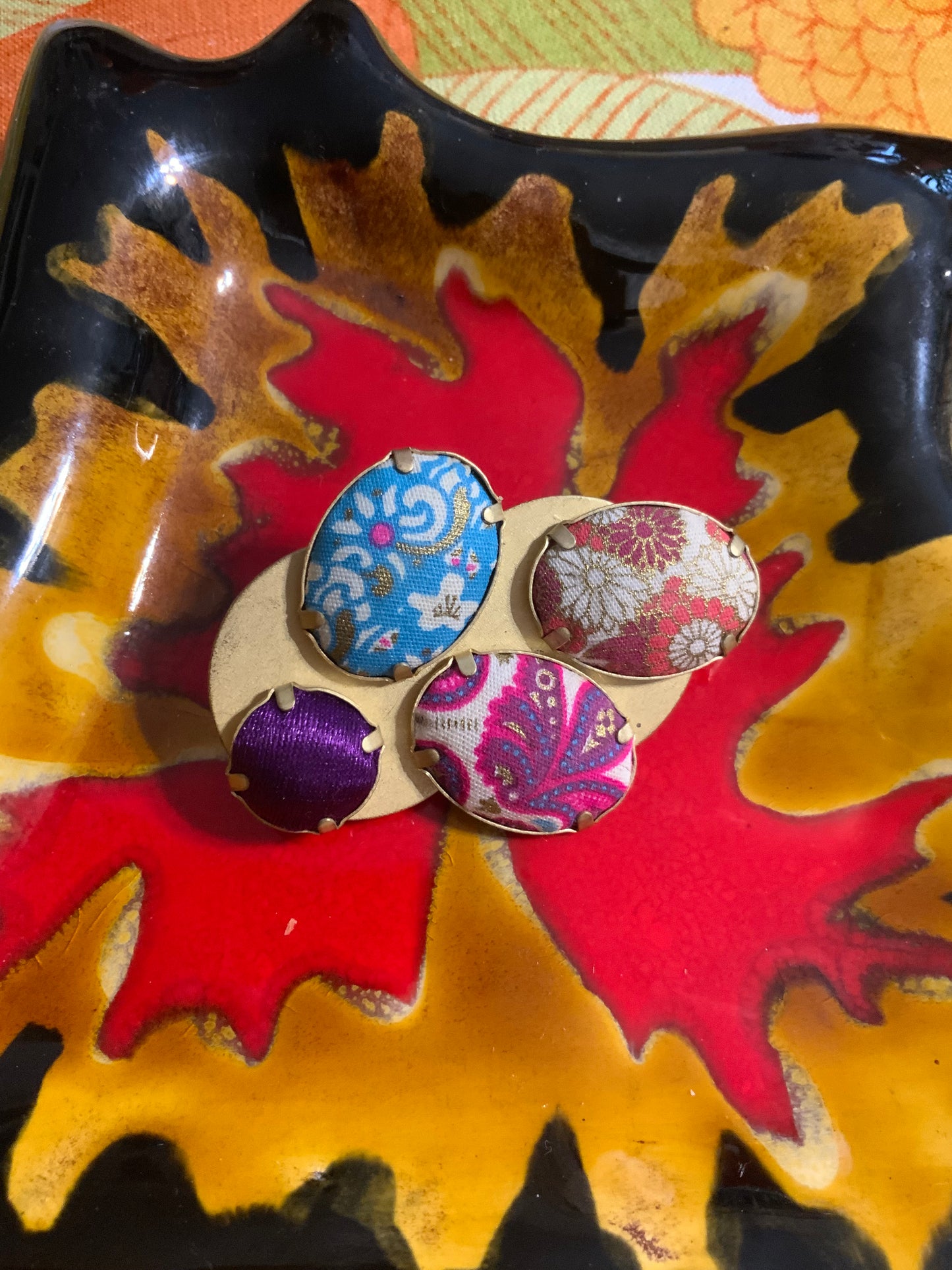 Broche Kenzo Ronds motifs Couleurs collection 2000’