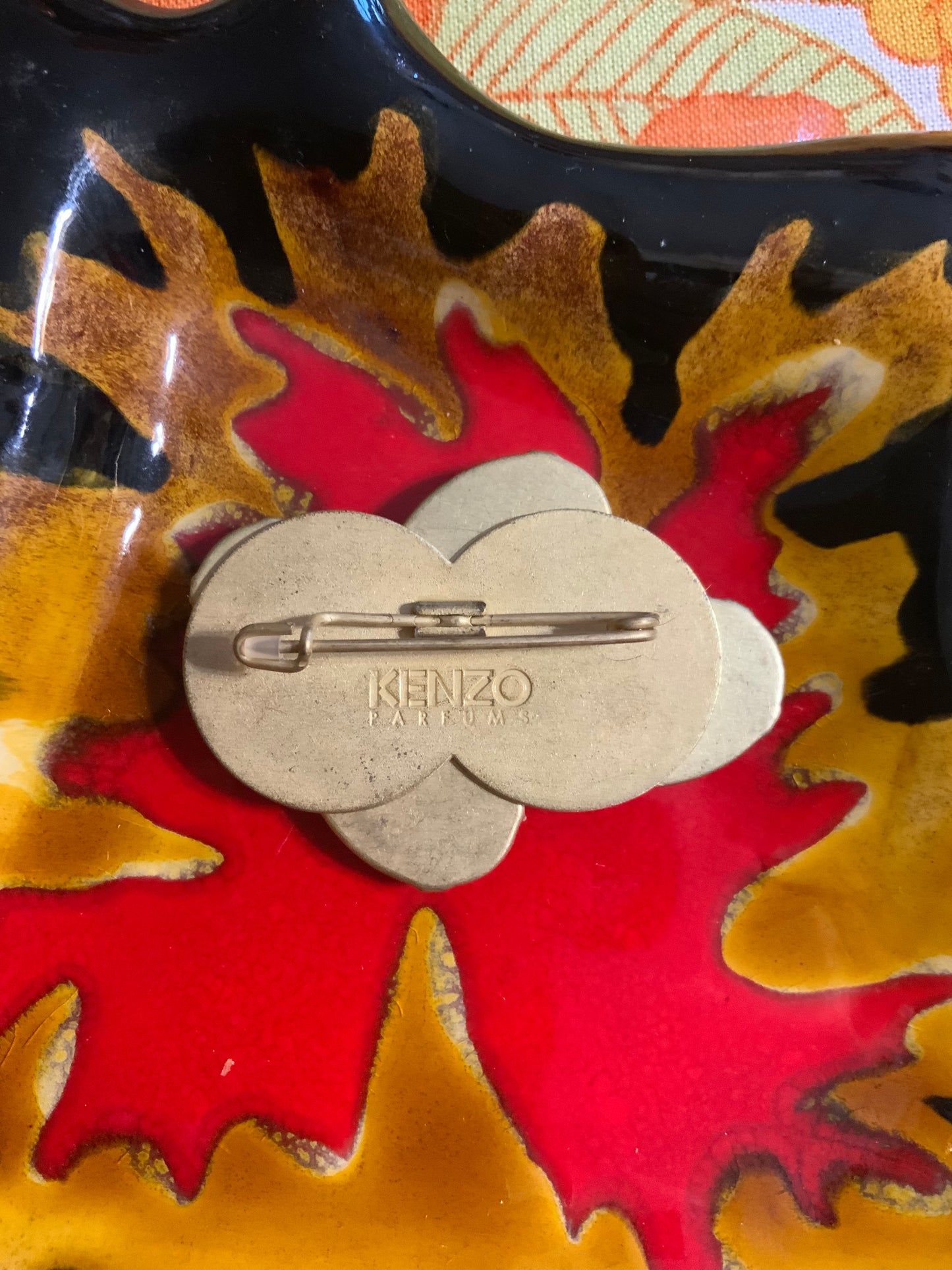 Broche Kenzo Ronds motifs Couleurs collection 2000’