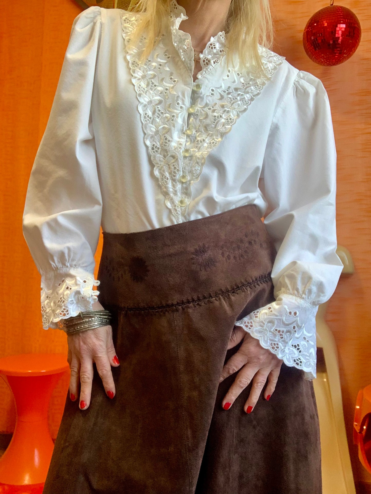 Chemisier Broderies et boutons perles Façon Autrichien Vintage 1990’