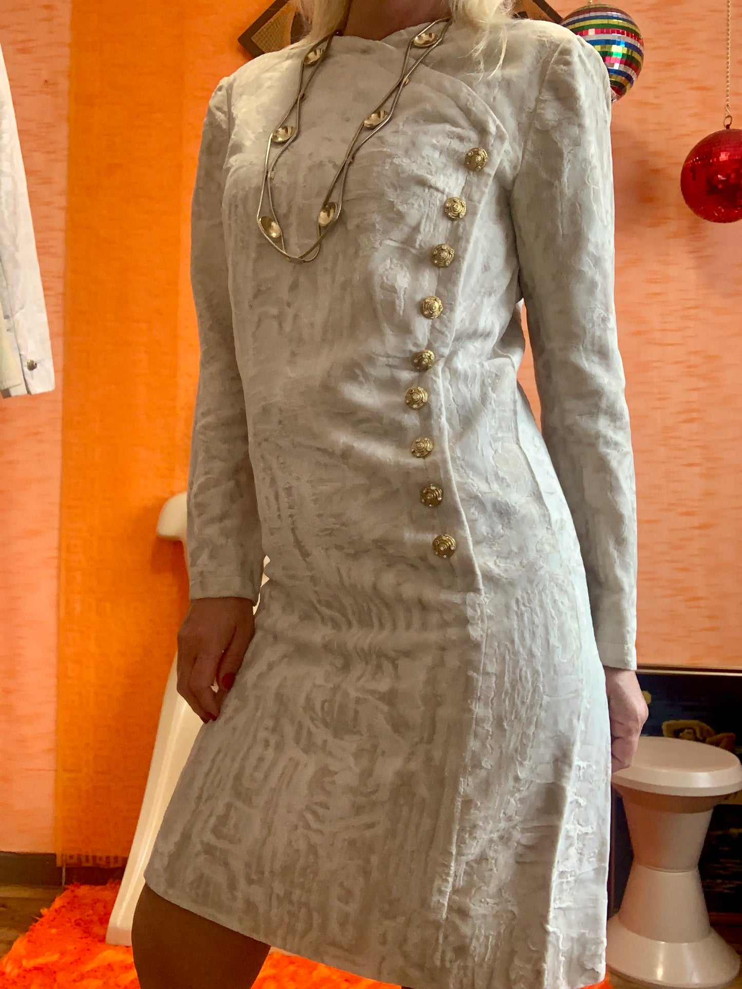 Robe velours et strass Mode Allemande 1970 Élégance Originalité Faite Main