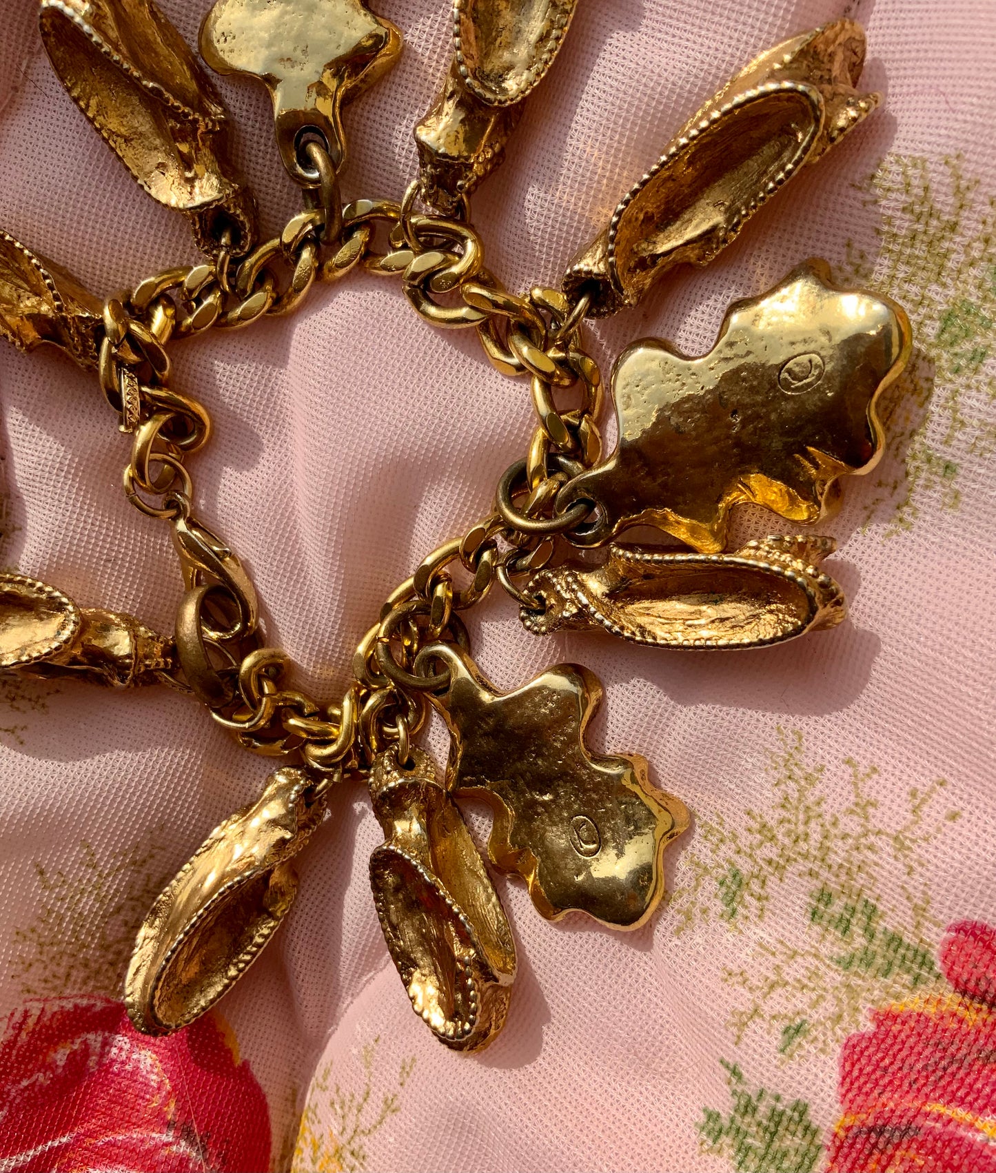 Magnifique Bracelet breloques Vintage 80 Pierres signé Kalinger Haute Couture