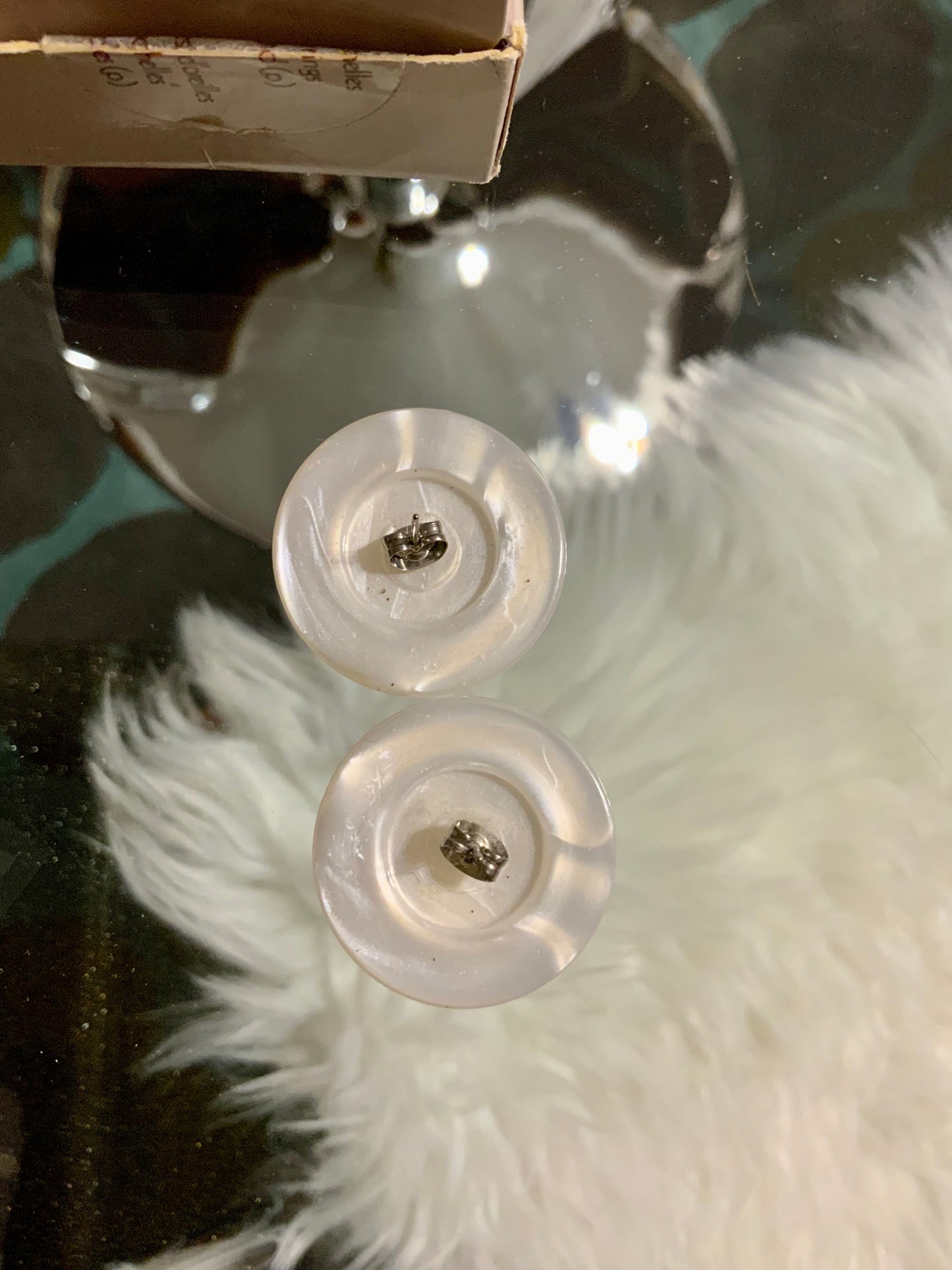 Boucles d’oreilles Rondes Neuves Avon Vintage
