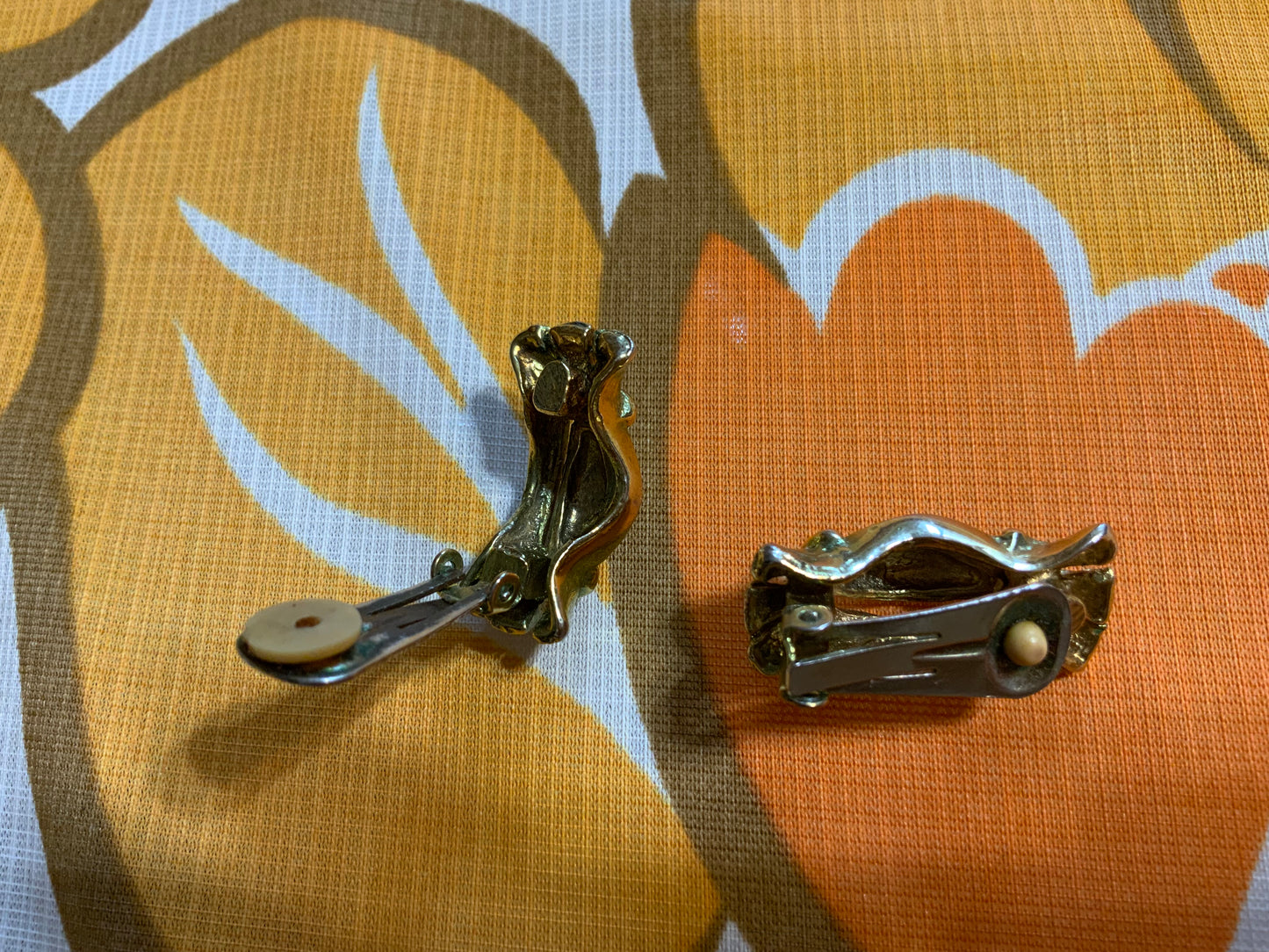 Boucles d’oreilles Métal doré et nacré Vintage Chic