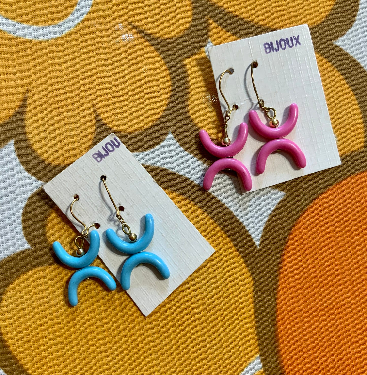 2 paires de boucles d’oreilles Vintage Stock Retro 1990