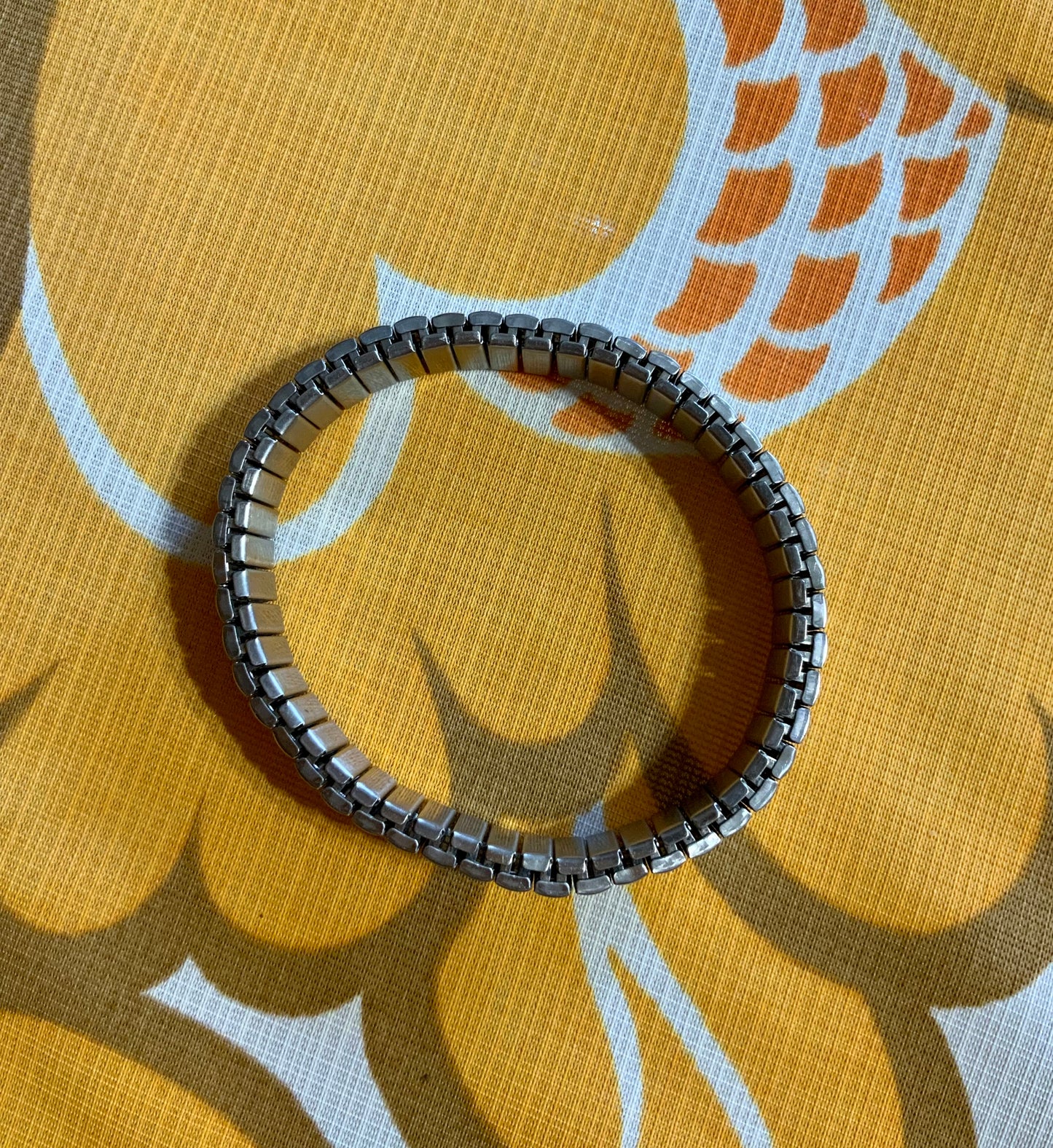 Bracelet Extensible Argenté et strass bleus Vintage 80/90