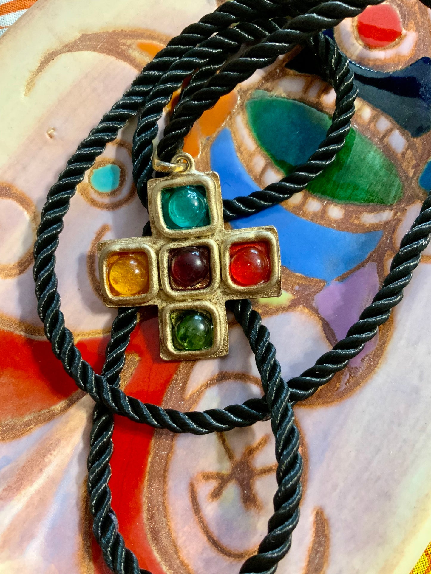 Collier et pendentif croix Jacky de G France Vintage