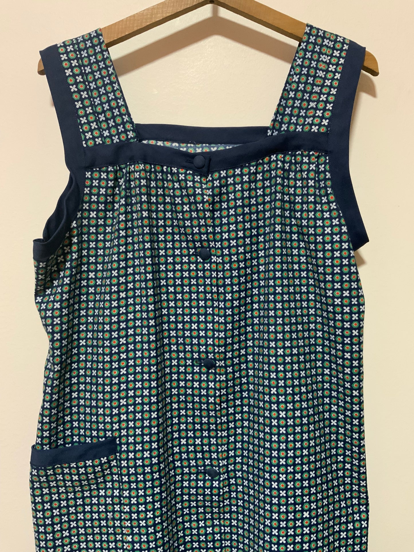 Blouse Robe boutonnée À fleurs Vintage 1970- T 50 maxi.