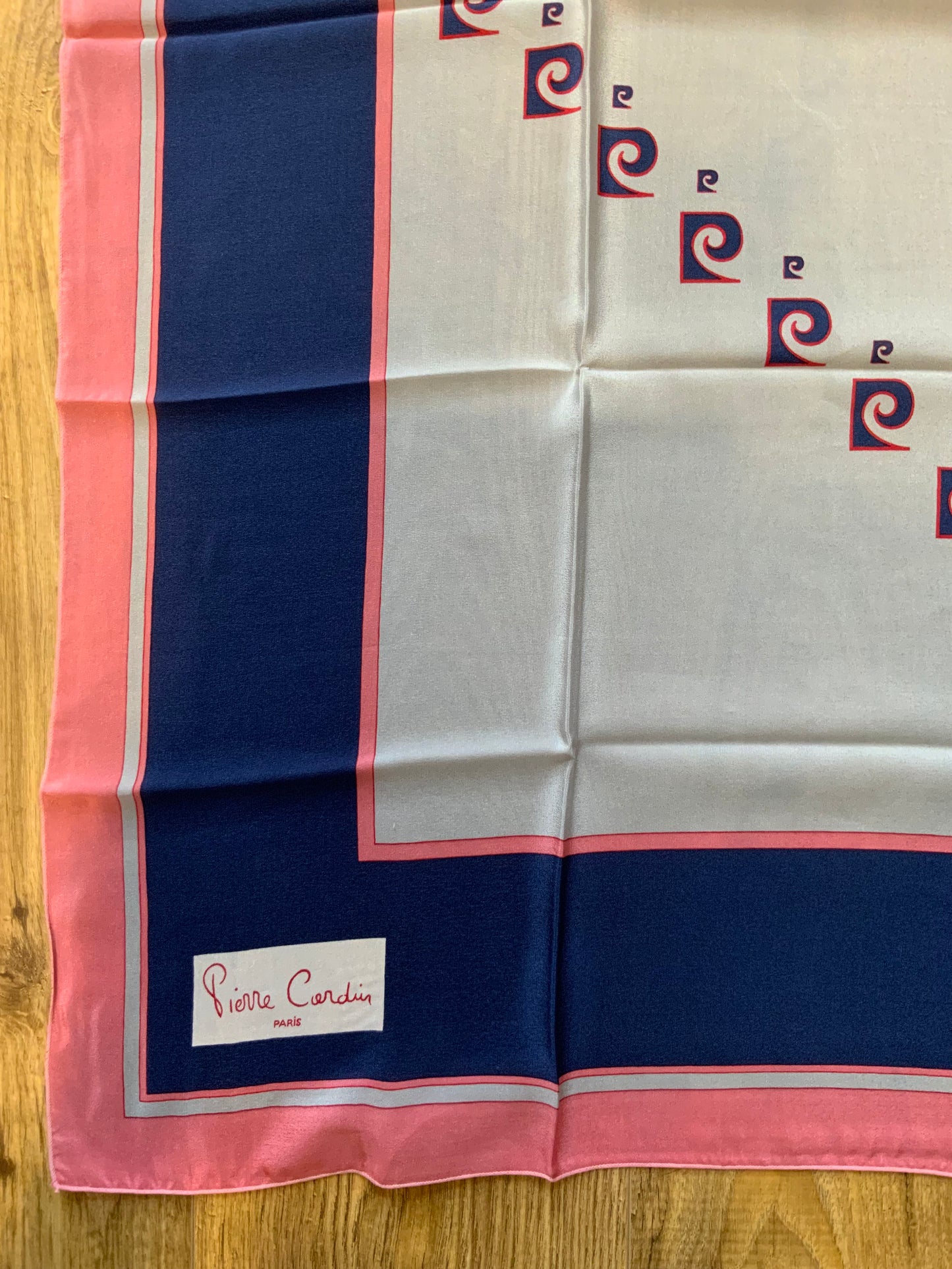 Foulard Pierre Cardin Soie Neuf Vintage 1980-