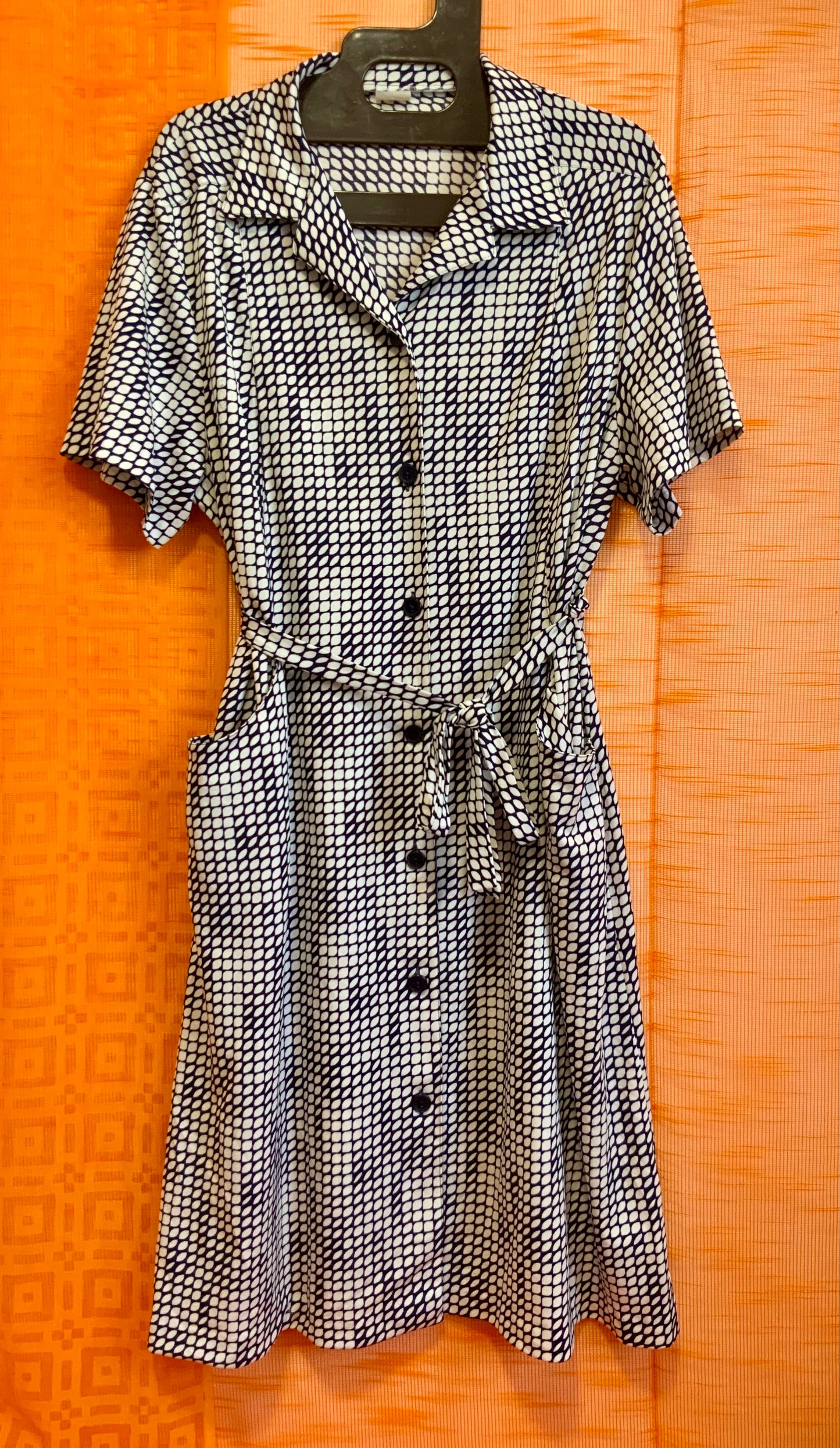 Robe Vintage 1980 A motifs - T46 et inf.