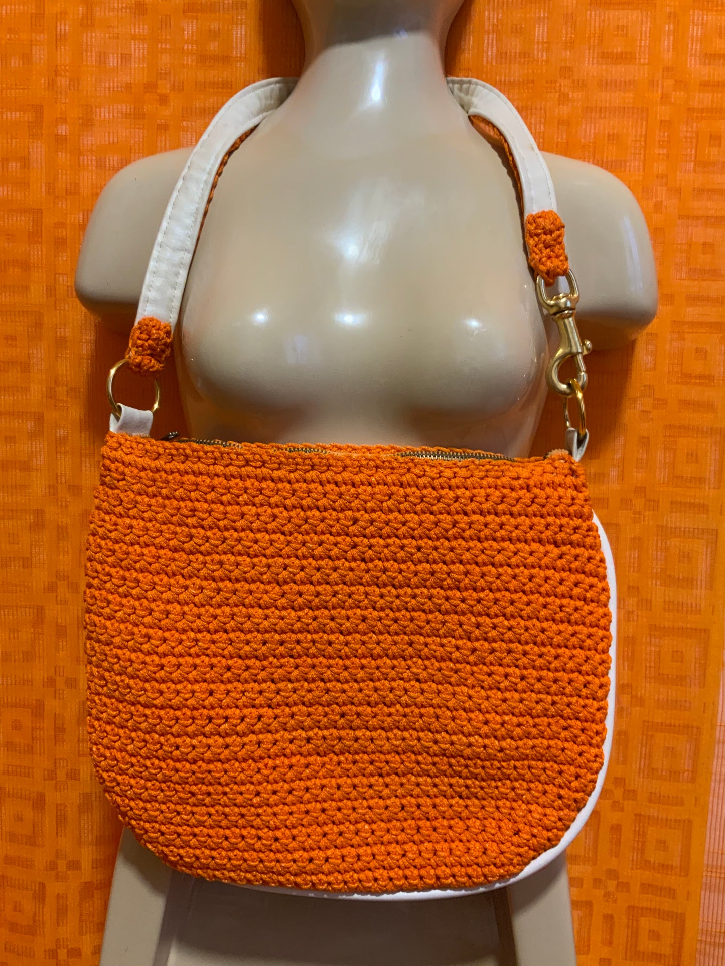 Sublime Sac Orange et cuir blanc Fait Main Italie 1970-