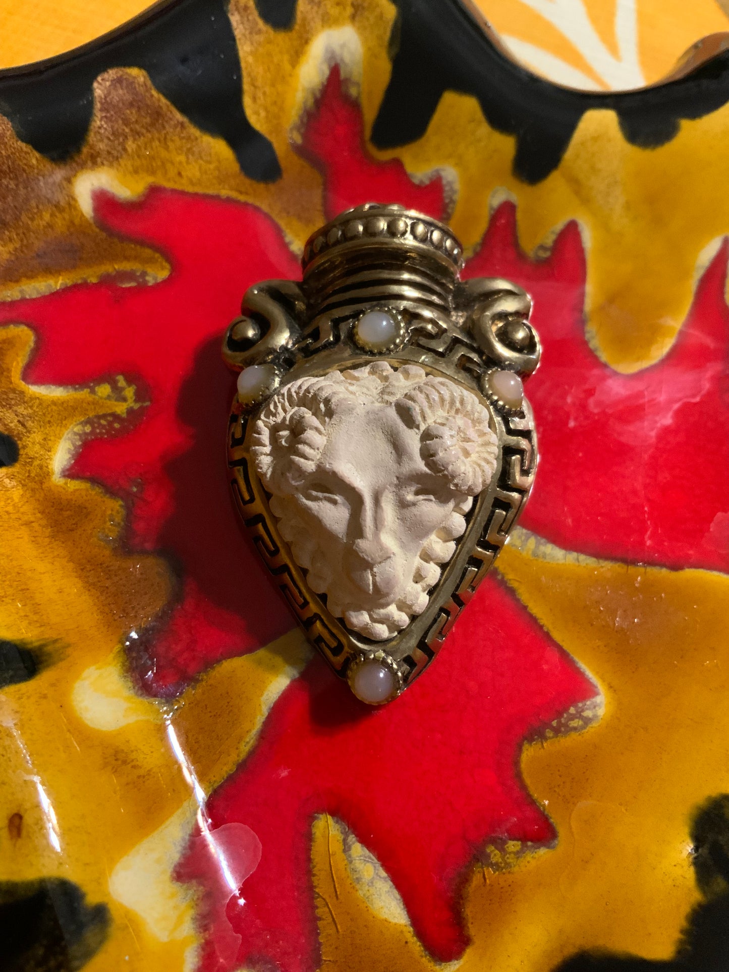 Broche de créateur France Vintage 1990