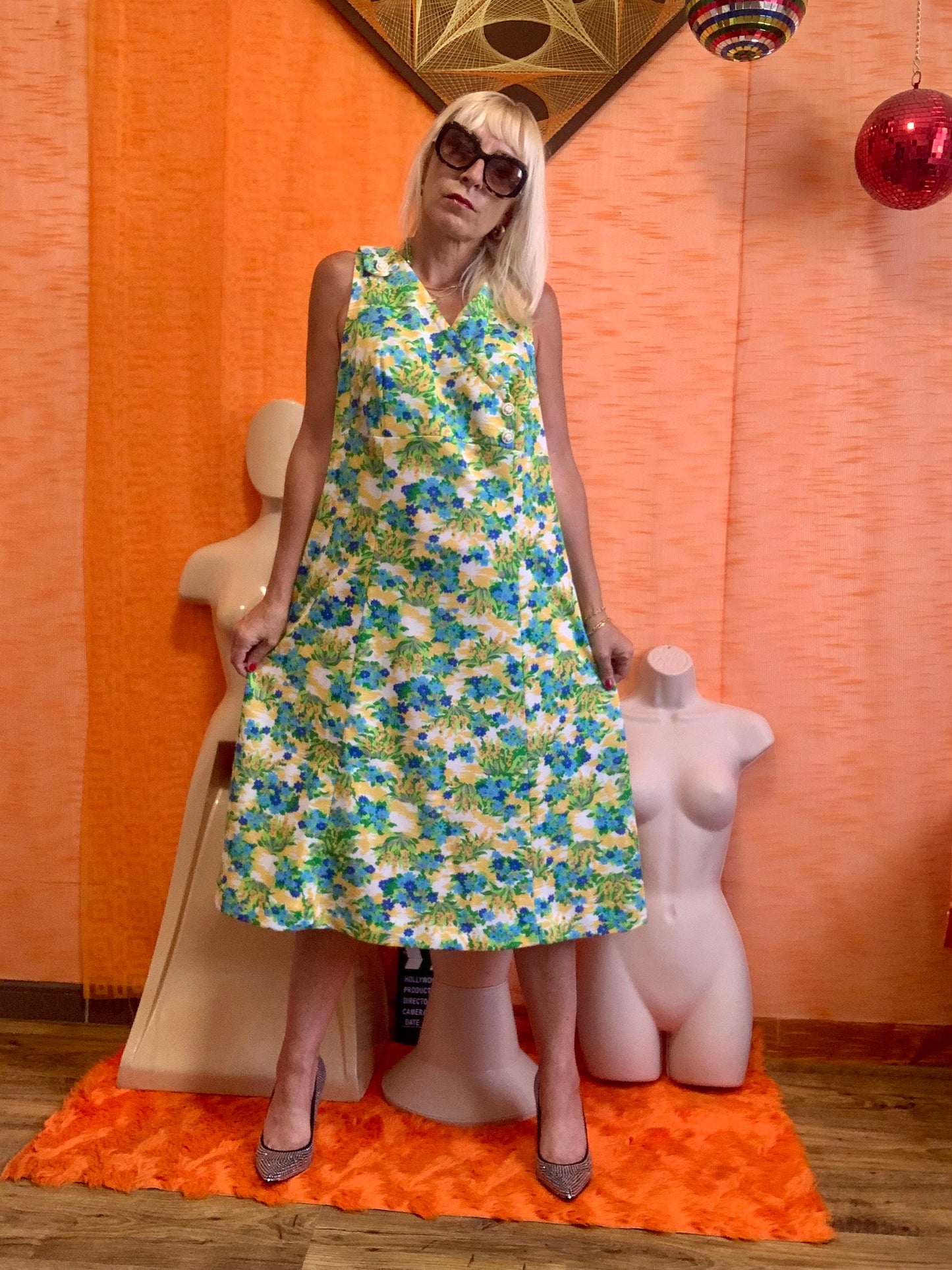 Robe a fleurs Vintage 1970 Création - T48
