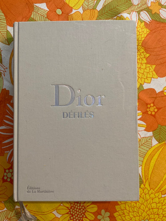 Livre des défilés de Mode de la maison DIOR de 1947 à 2016- Mode France.