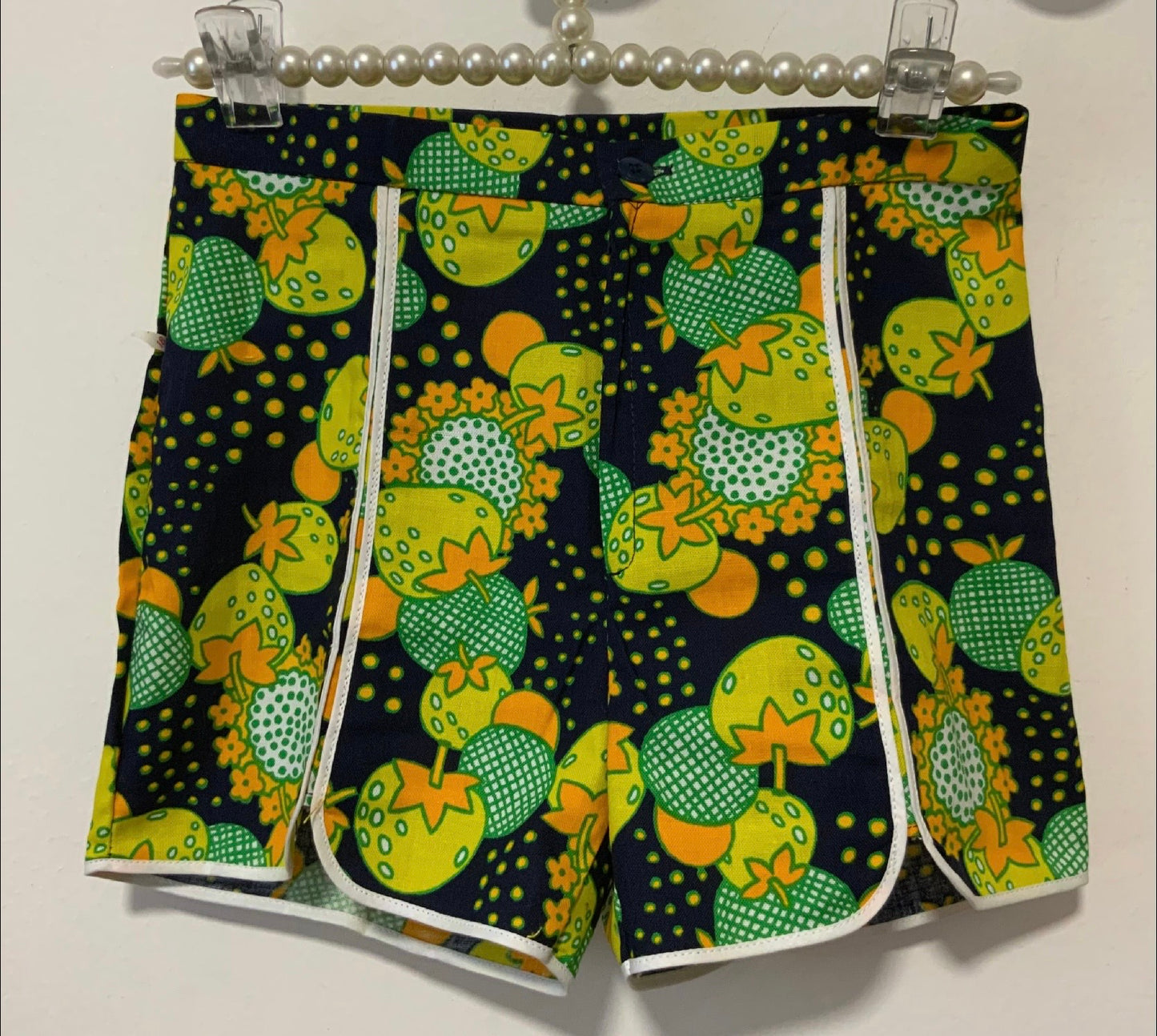 Short Vintage Deadstock 1970 Fleurs fruits -T32