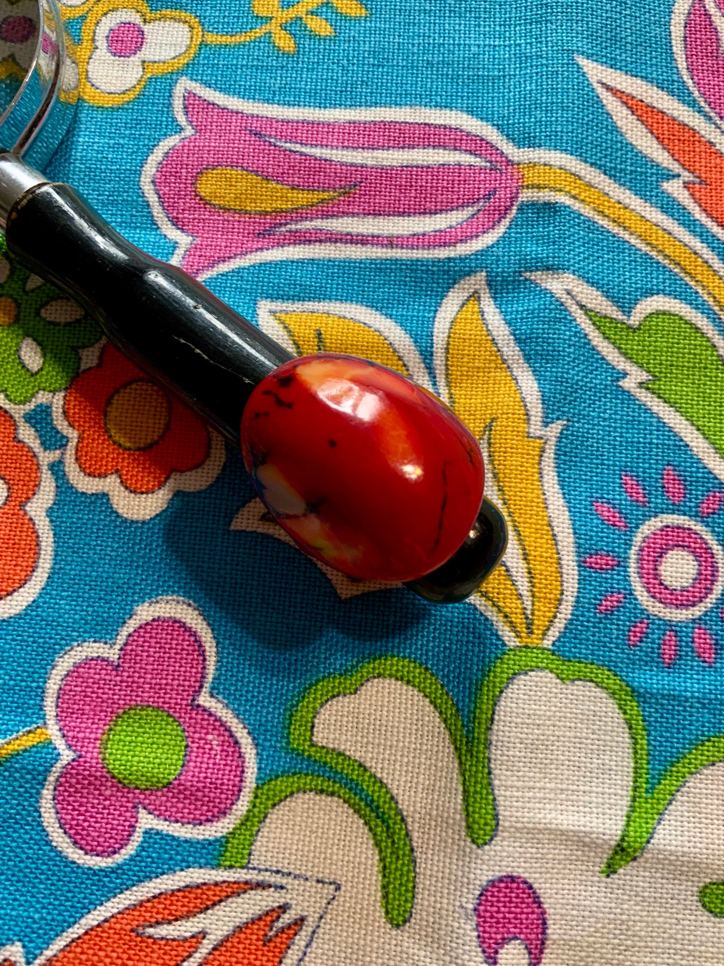 Bague Vintage en verre rouge -T46