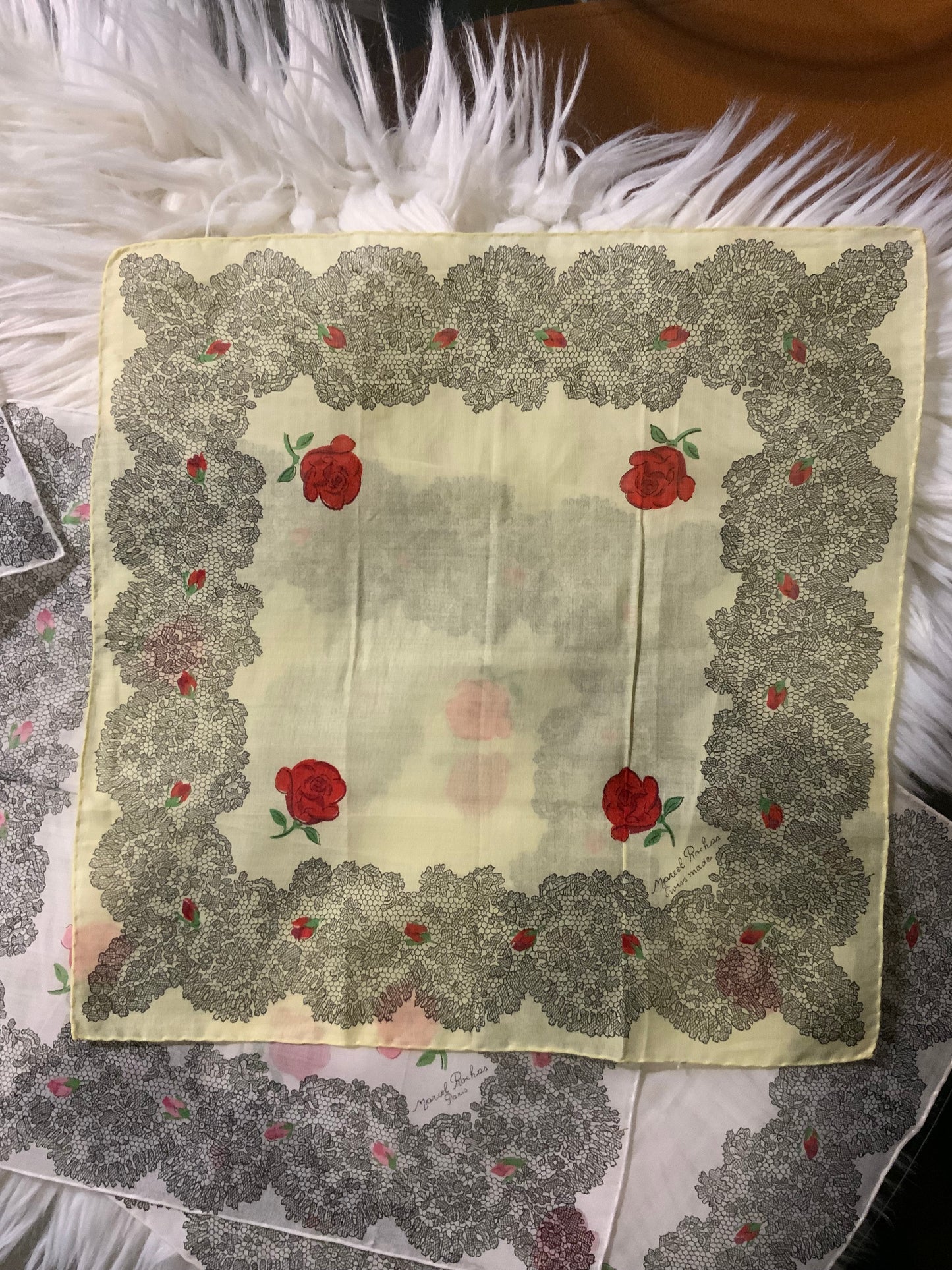 Rochas 4 Mouchoirs 1945 « Femme » Vintage Collection dans la boîte France Paris Luxe