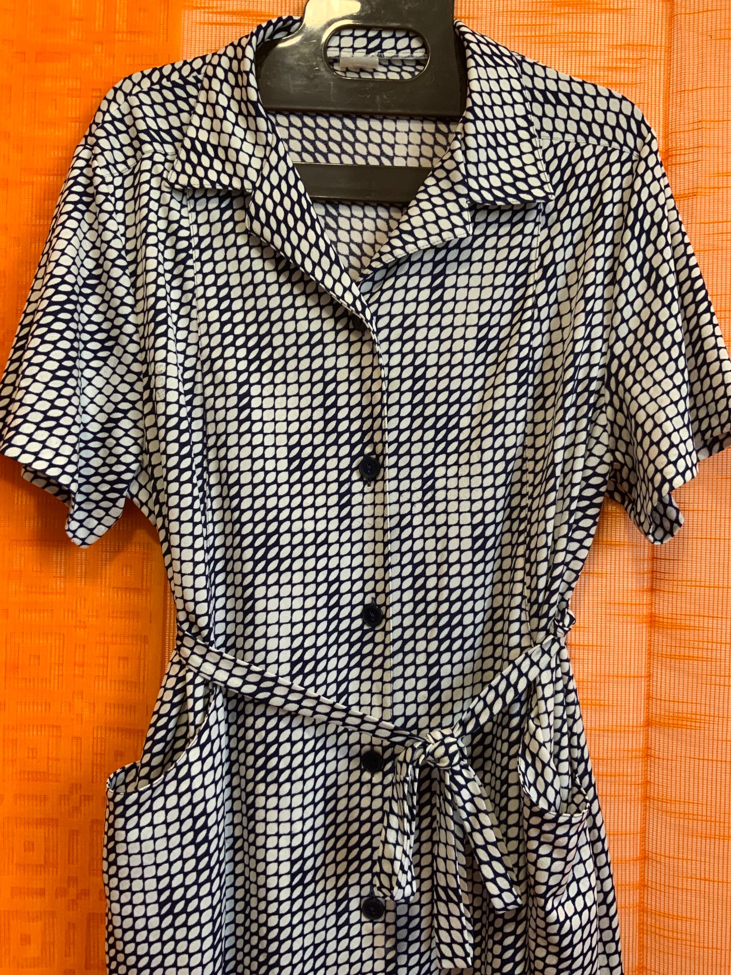 Robe Vintage 1980 A motifs - T46 et inf.
