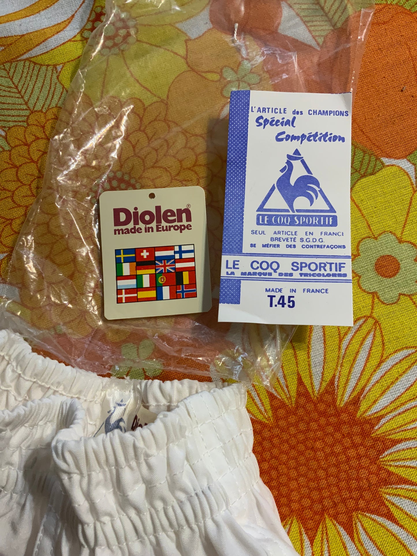 Short bébé Neuf 1970/80 Le CoQ sportif