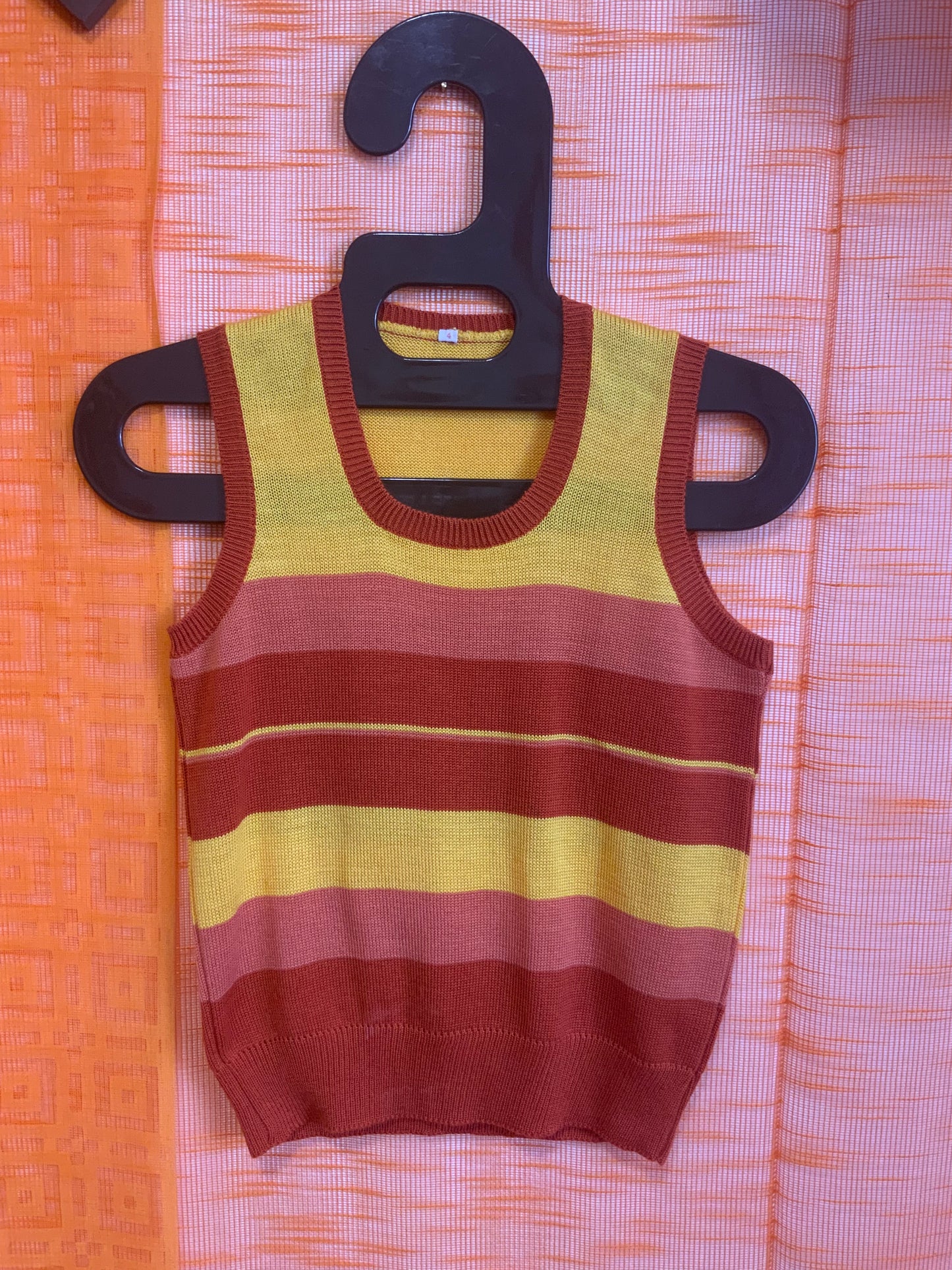 Ensemble 1970 Short et son débardeur Pépite vintage absolue - T38 maxi.