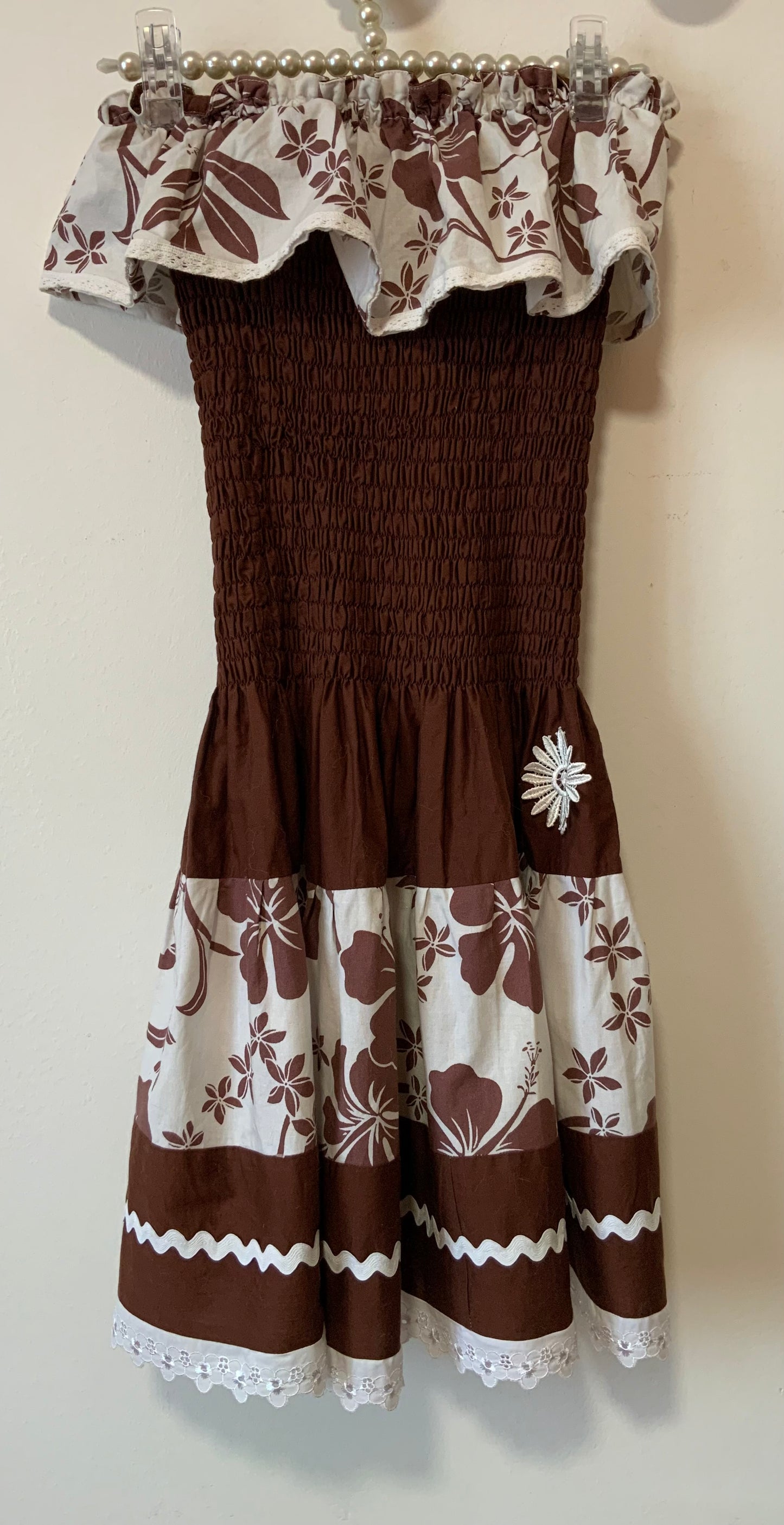 Robe Vintage des îles a Fleurs - T38 maxi.