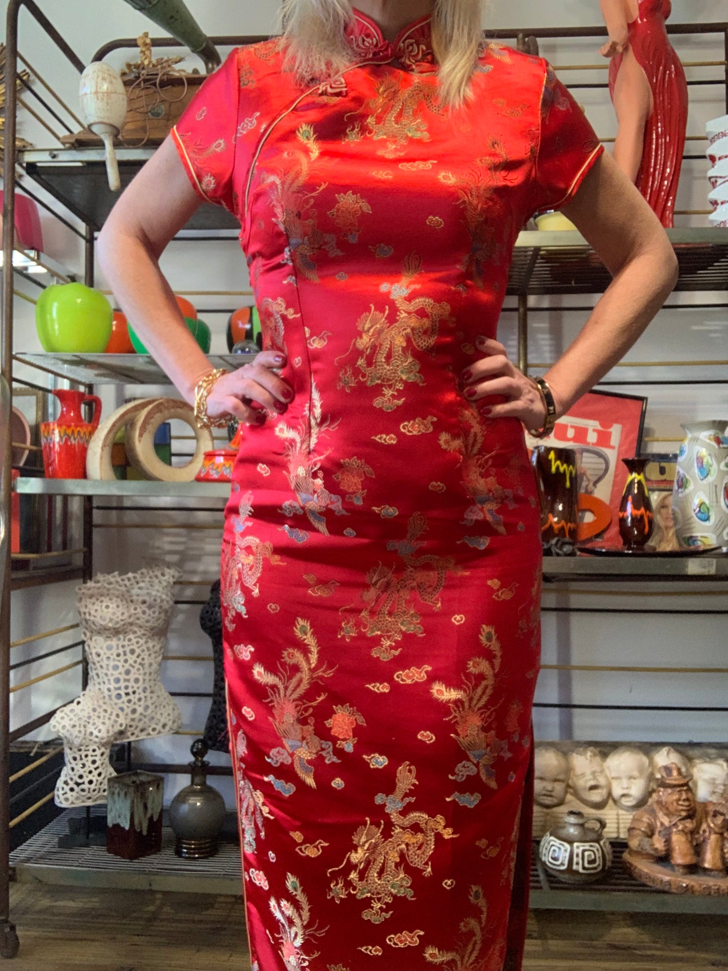 Superbe Robe Chinoise Soie Rouge Dragons-T36