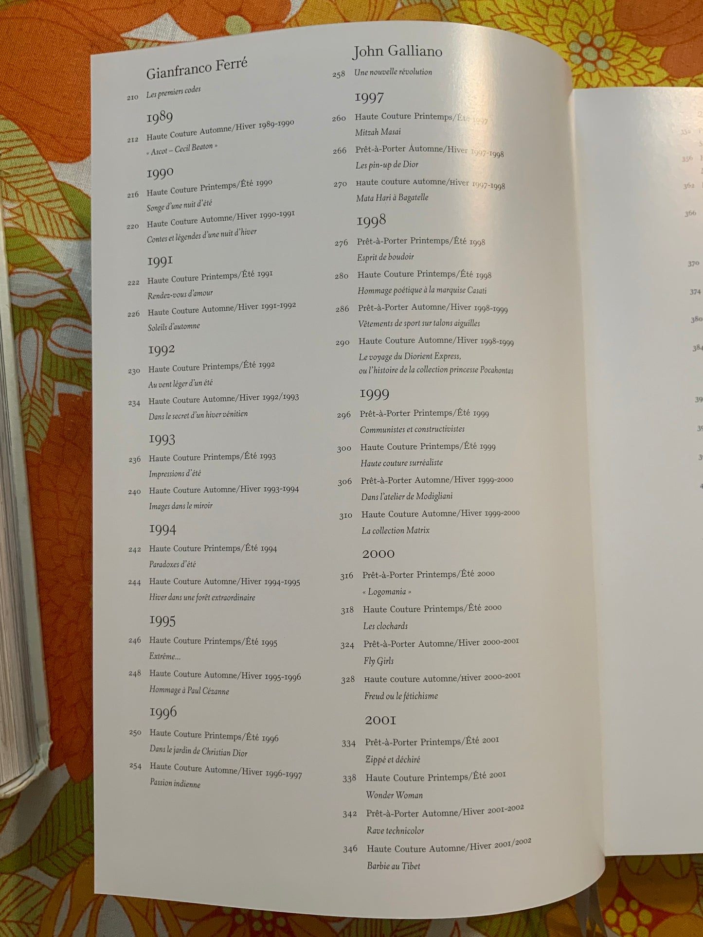 Livre des défilés de Mode de la maison DIOR de 1947 à 2016- Mode France.